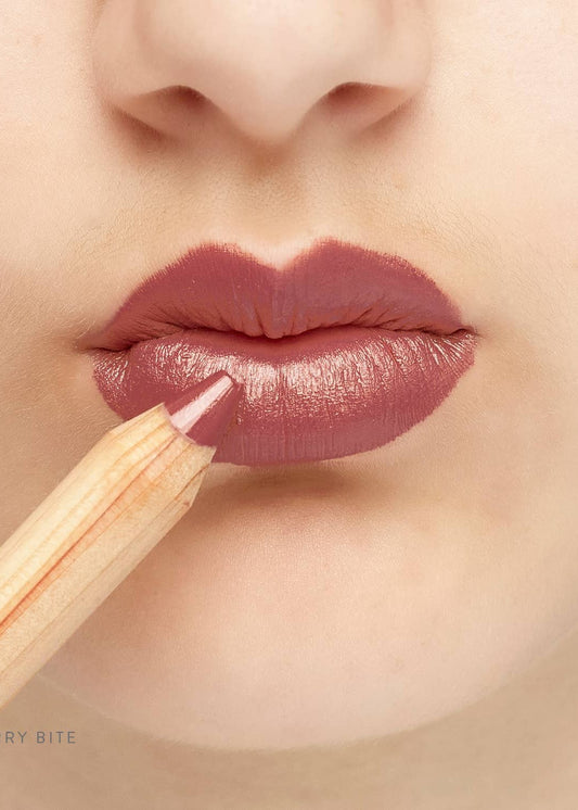 Luk Beautifood - Eco-luxe Lipstick Crayon in Berry Bite