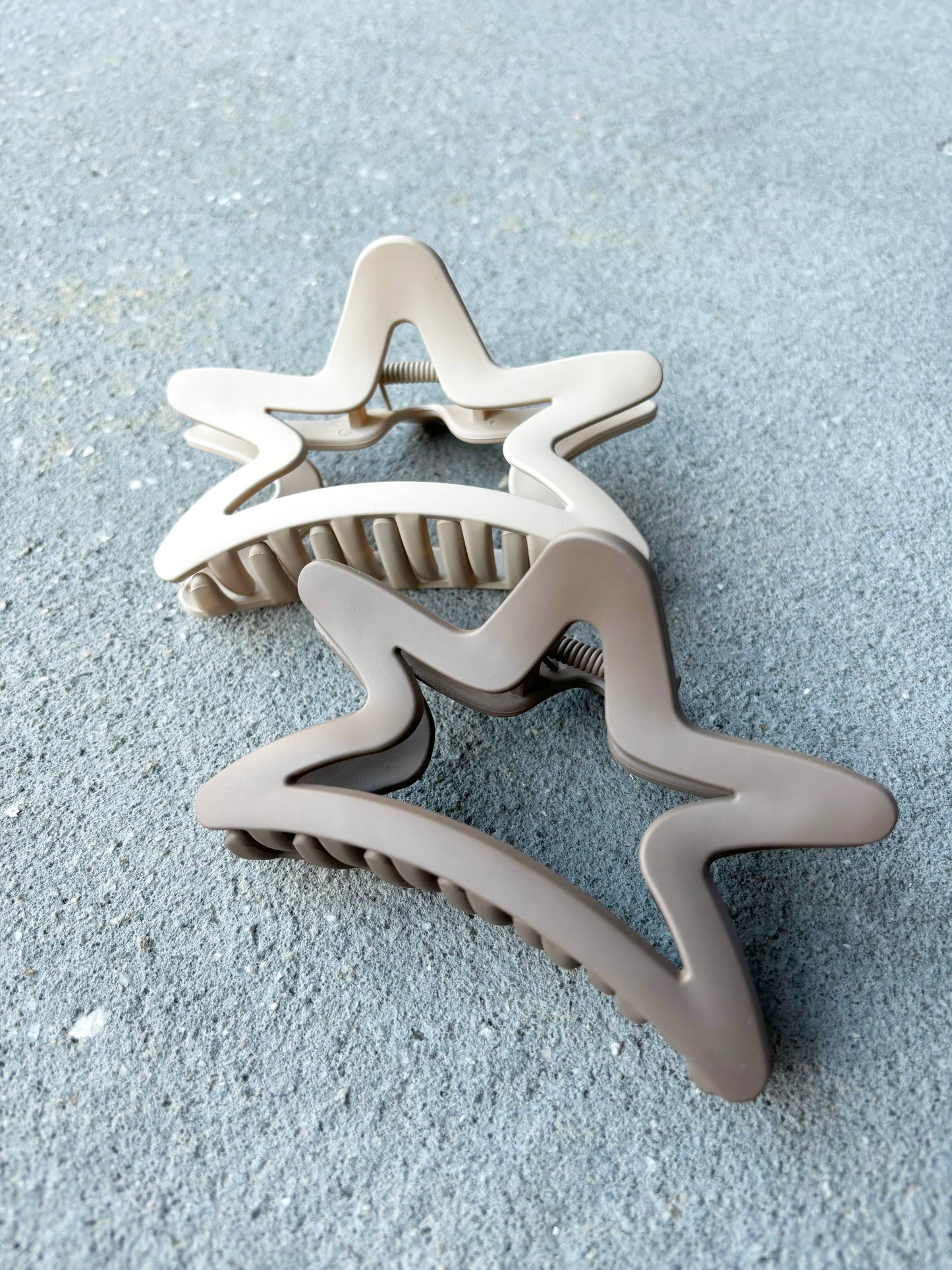 Matte Star Hair Claw Clips (2col): Brown