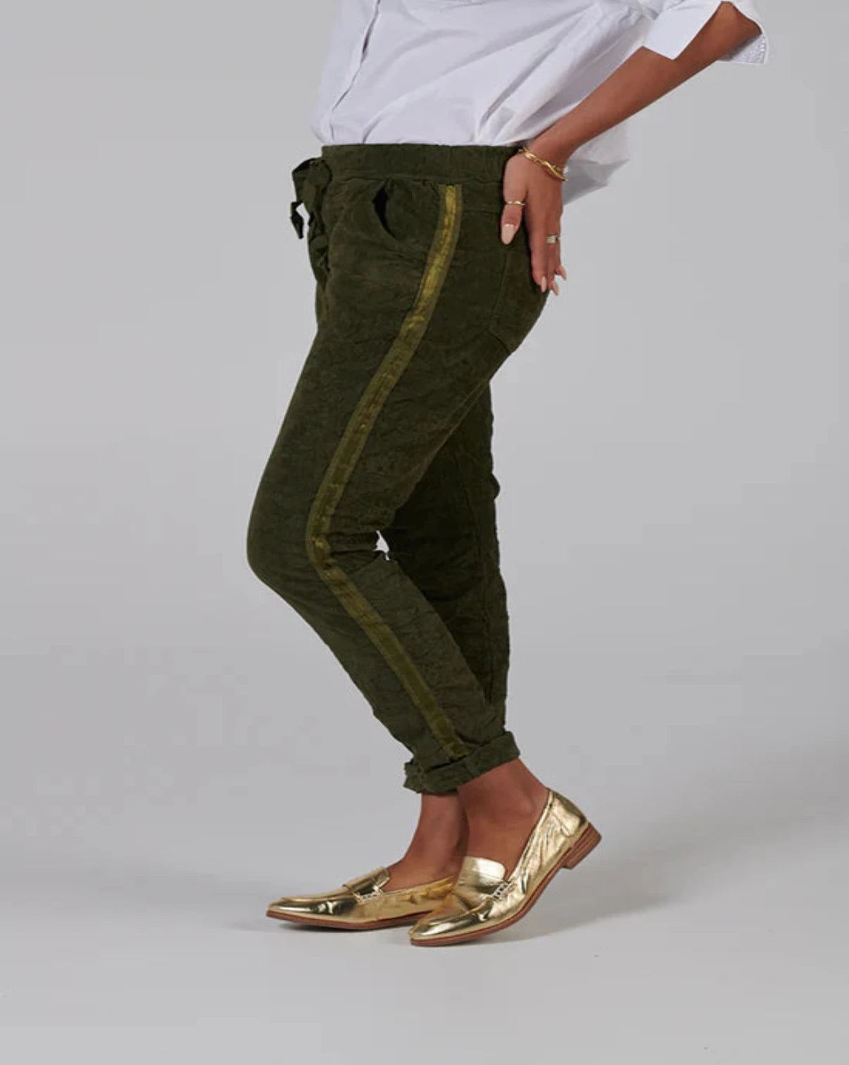 Christo Velvet Jogger - Olive