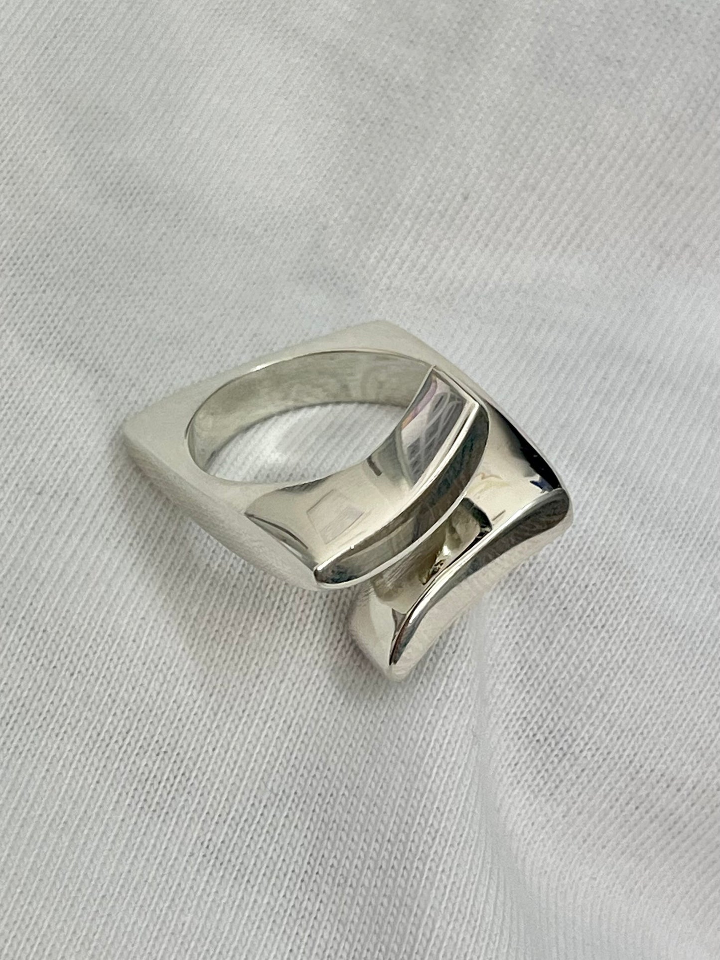 Hola Bella Silver Warp Ring