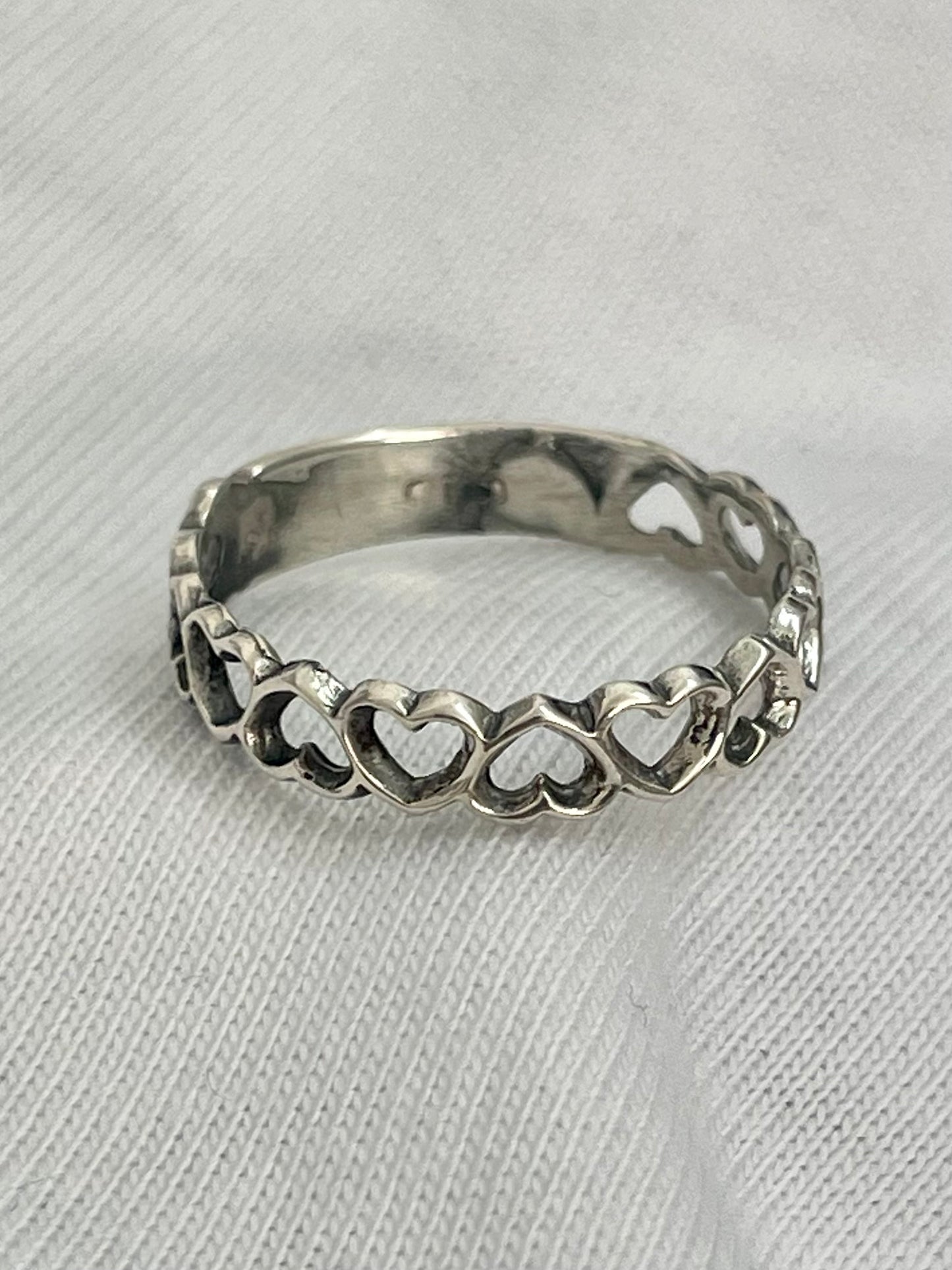 Hola Bella Hearts Ring