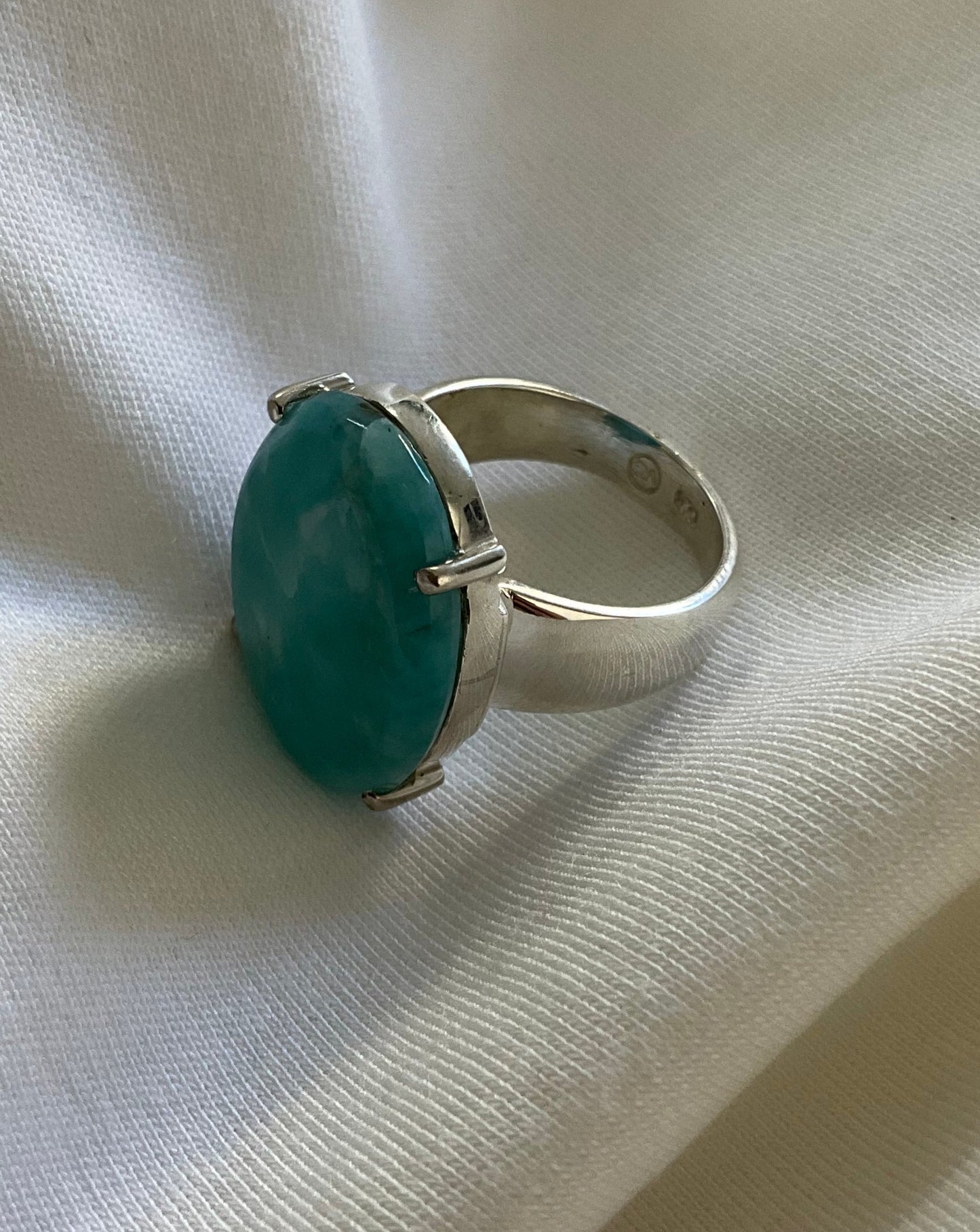 Angers Larimar Ring