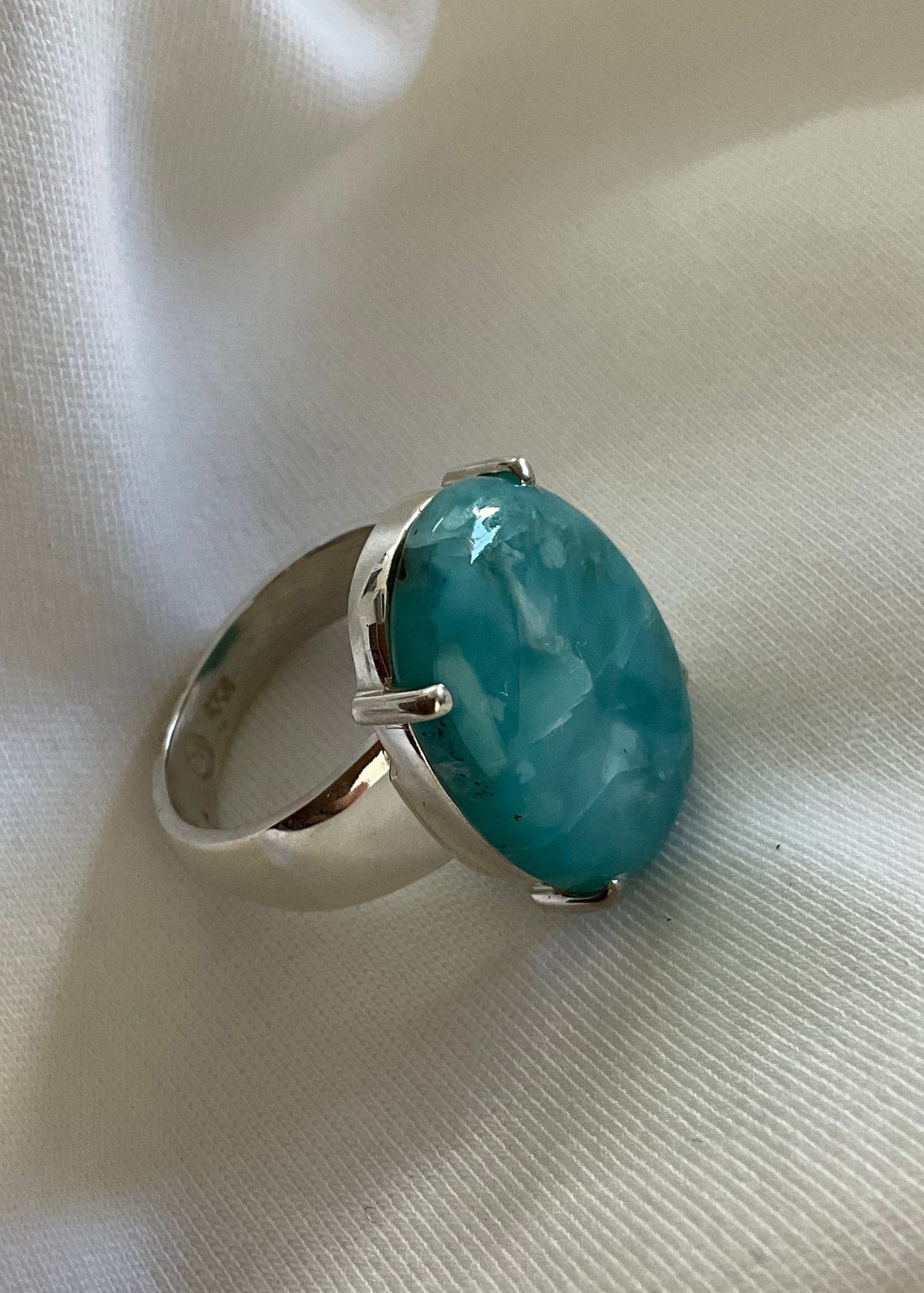 Angers Larimar Ring