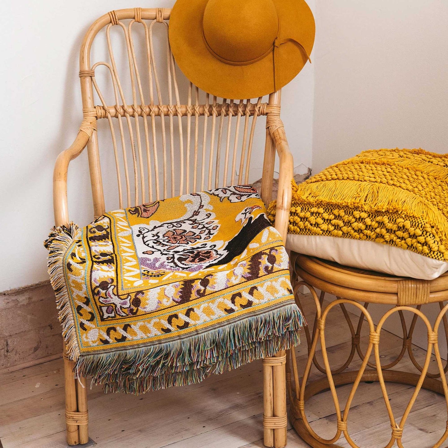 HENDEER - 'Here Comes The Sun' Woven Picnic Rug/Throw: Regular 130x160cm