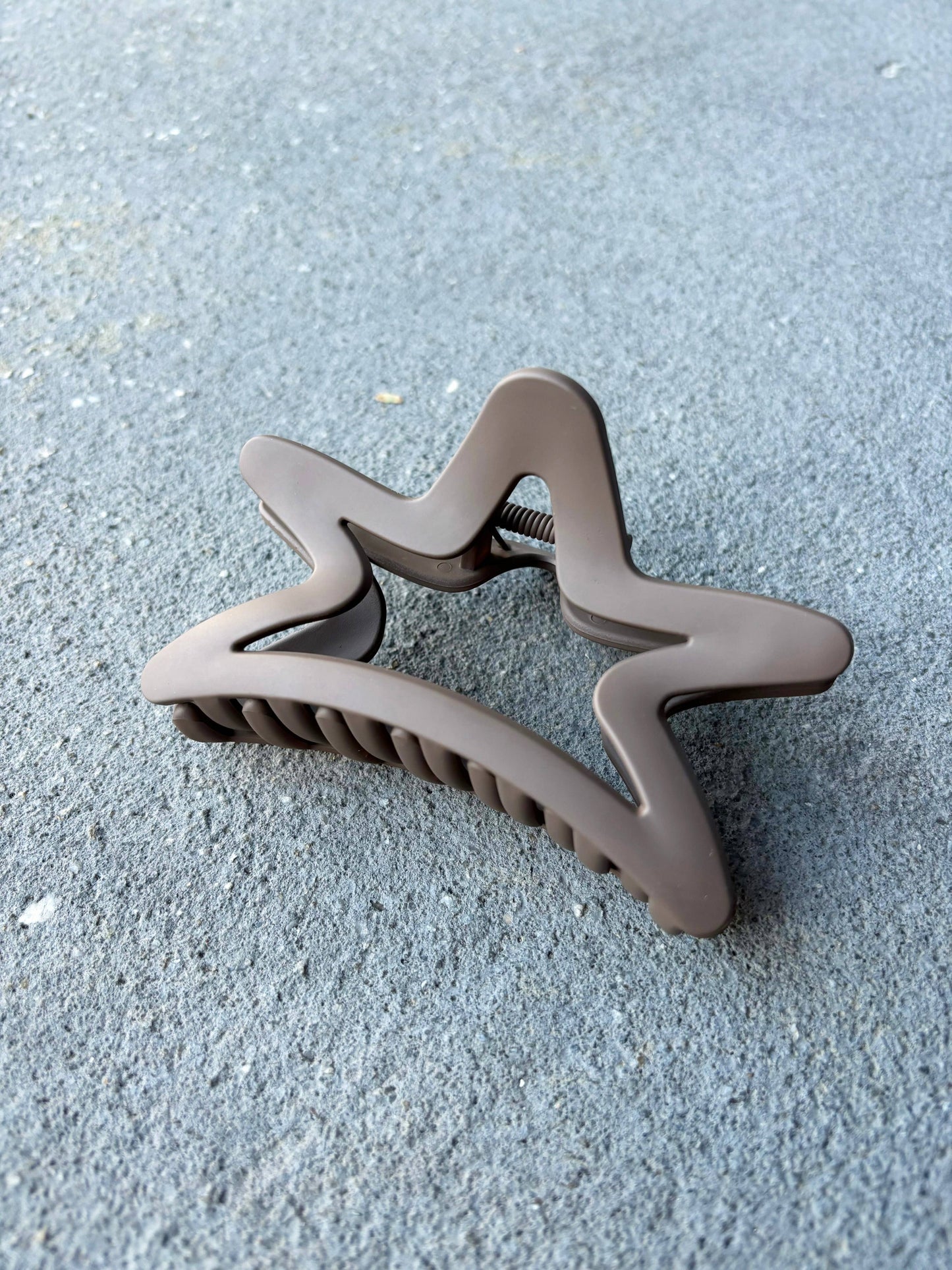 Matte Star Hair Claw Clips (2col): Brown