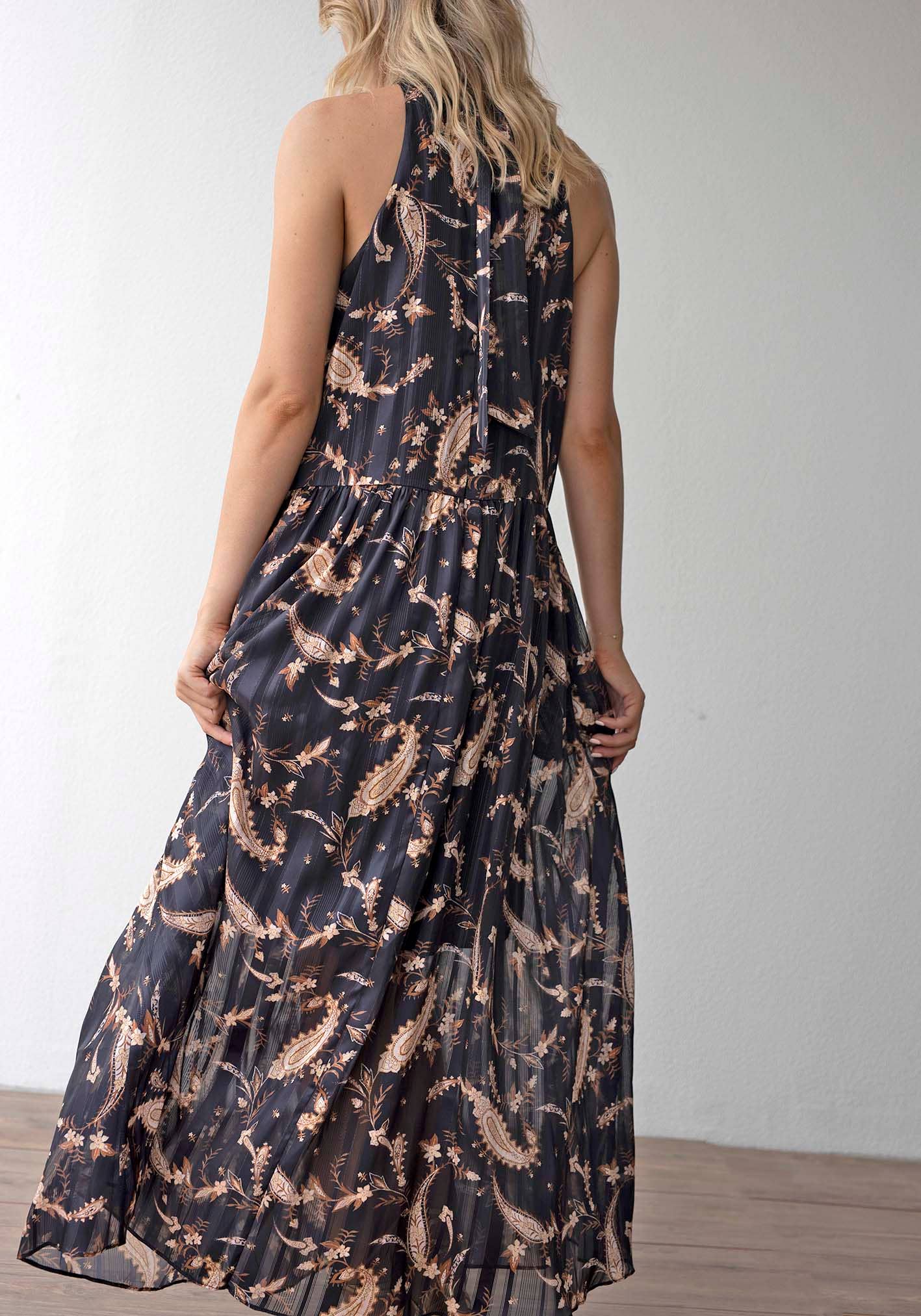 Three of Something - Nighttide Paisley Halter Maxi Dress: Black / S