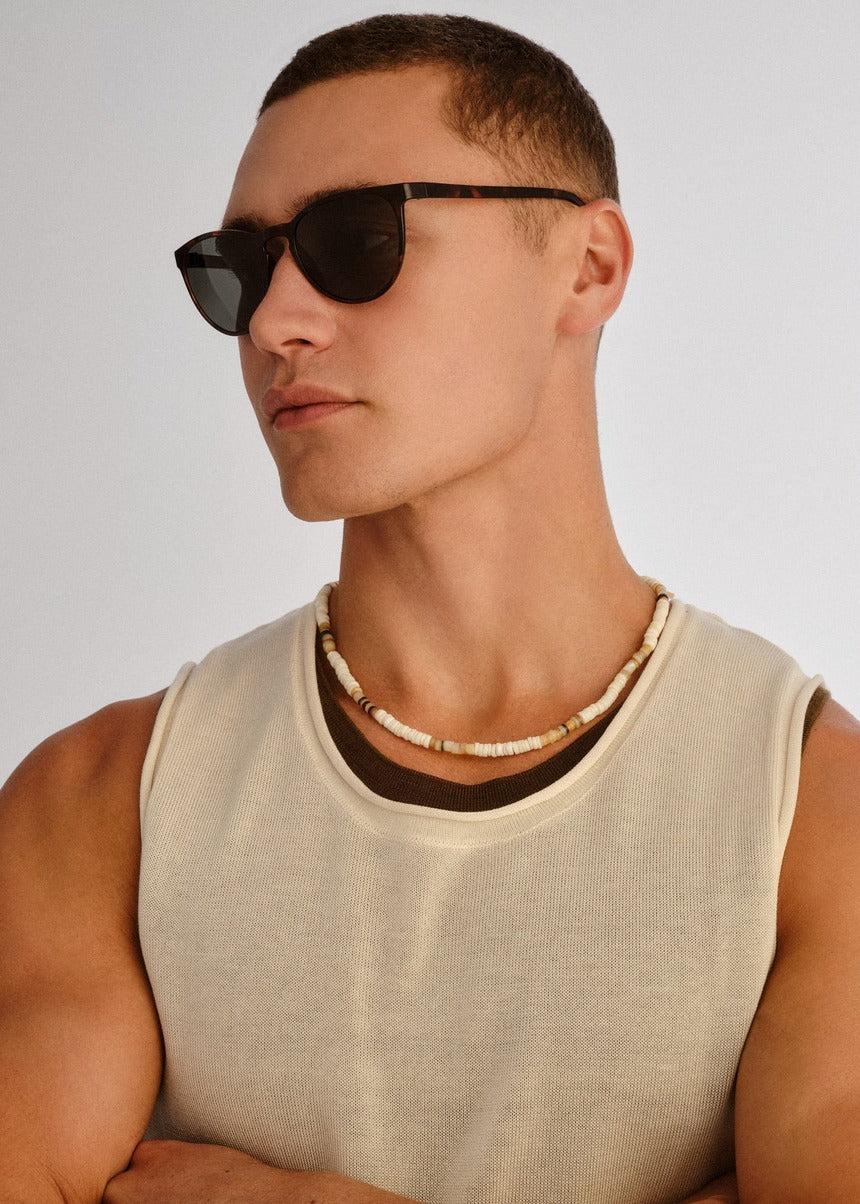 Invincible Sunglasses - Tort