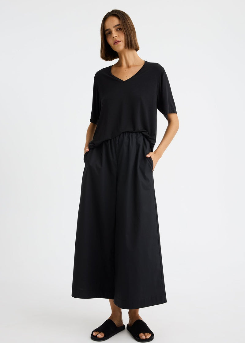 Millie V-Neck Tee - Black