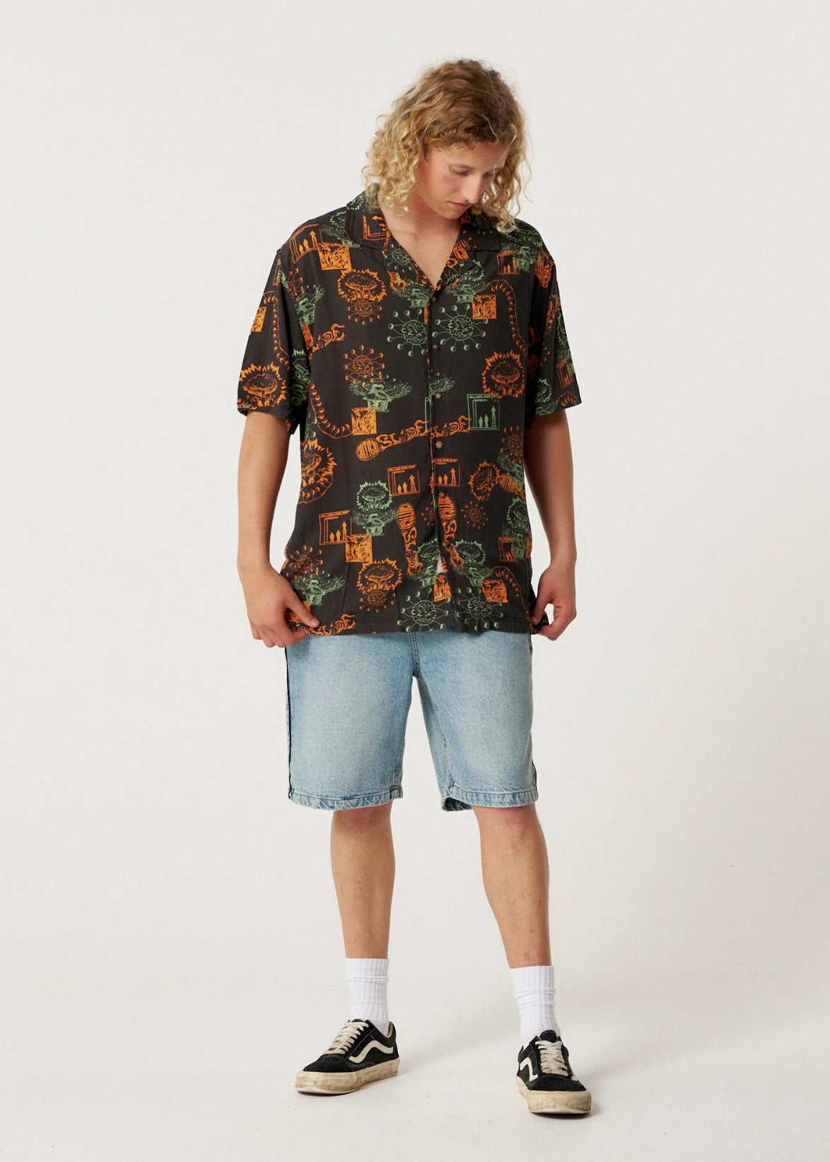 Madness Resort Shirt - Black