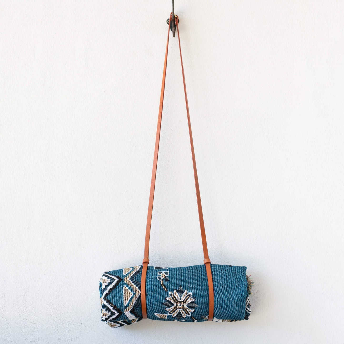 HENDEER - 'Let It Be' Woven Picnic Rug/Throw: Regular 130x160cm
