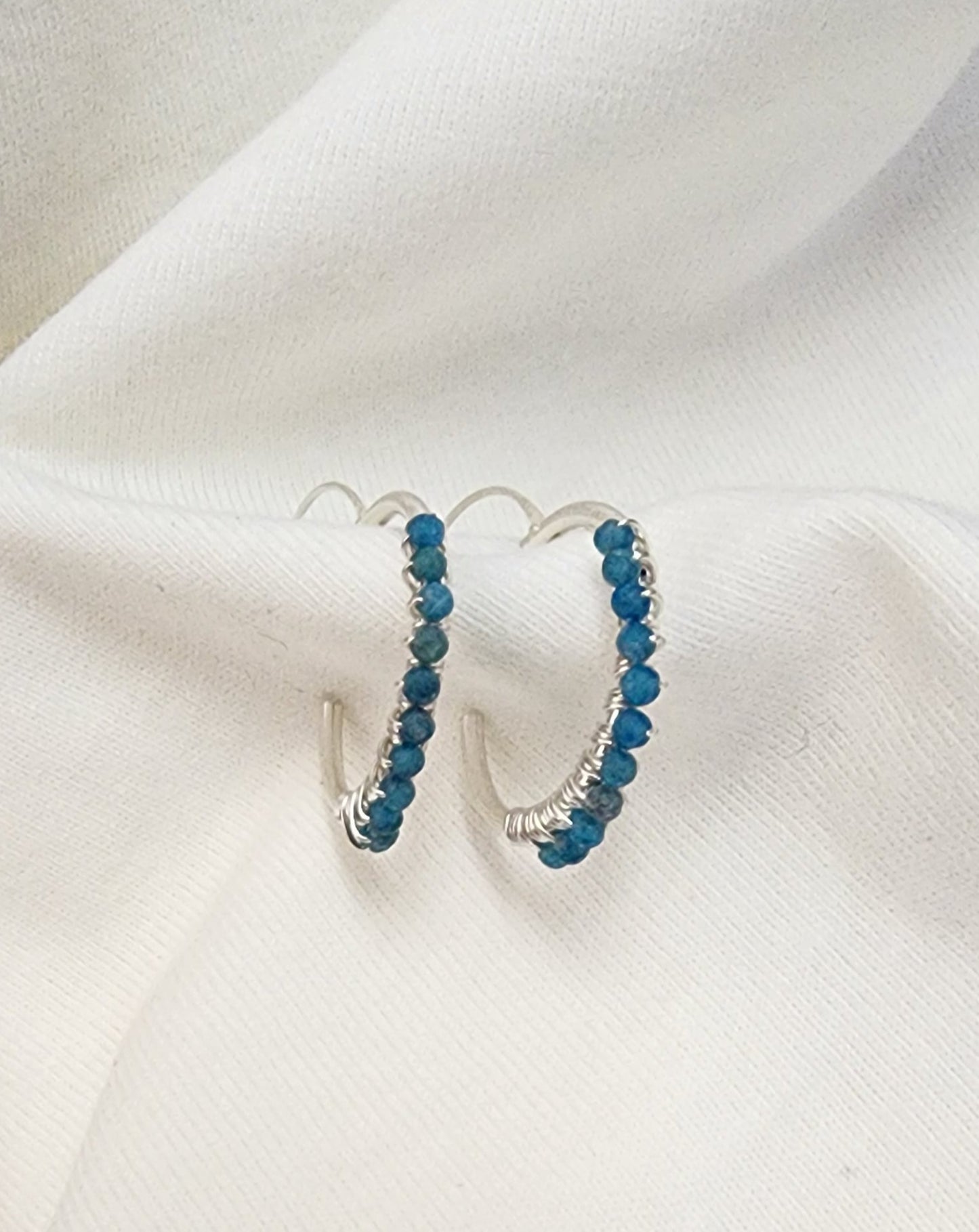 Luli Round Earrings - Blue Apatite & 925 Silver