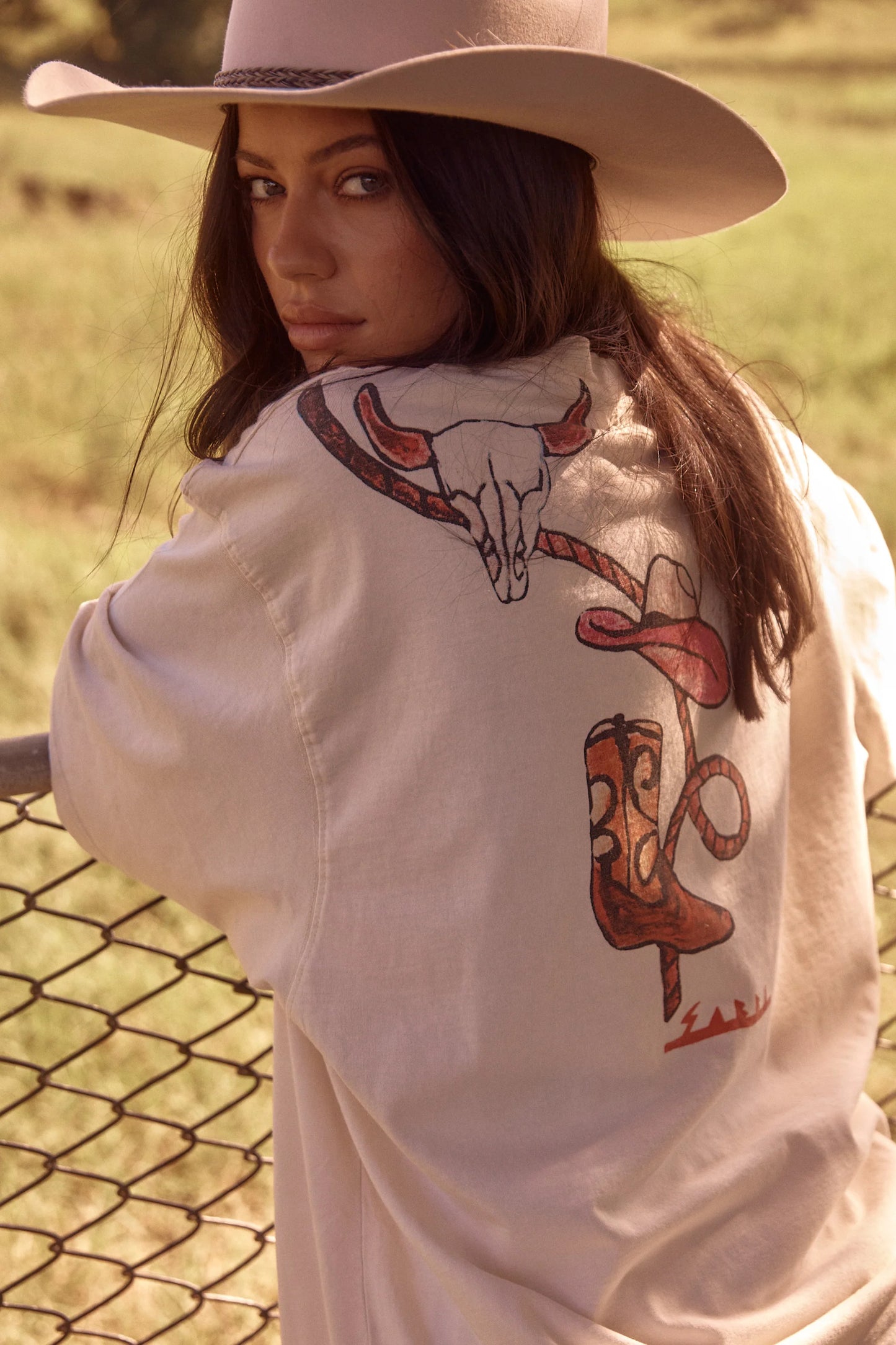 The Darlin Tee - Vintage White