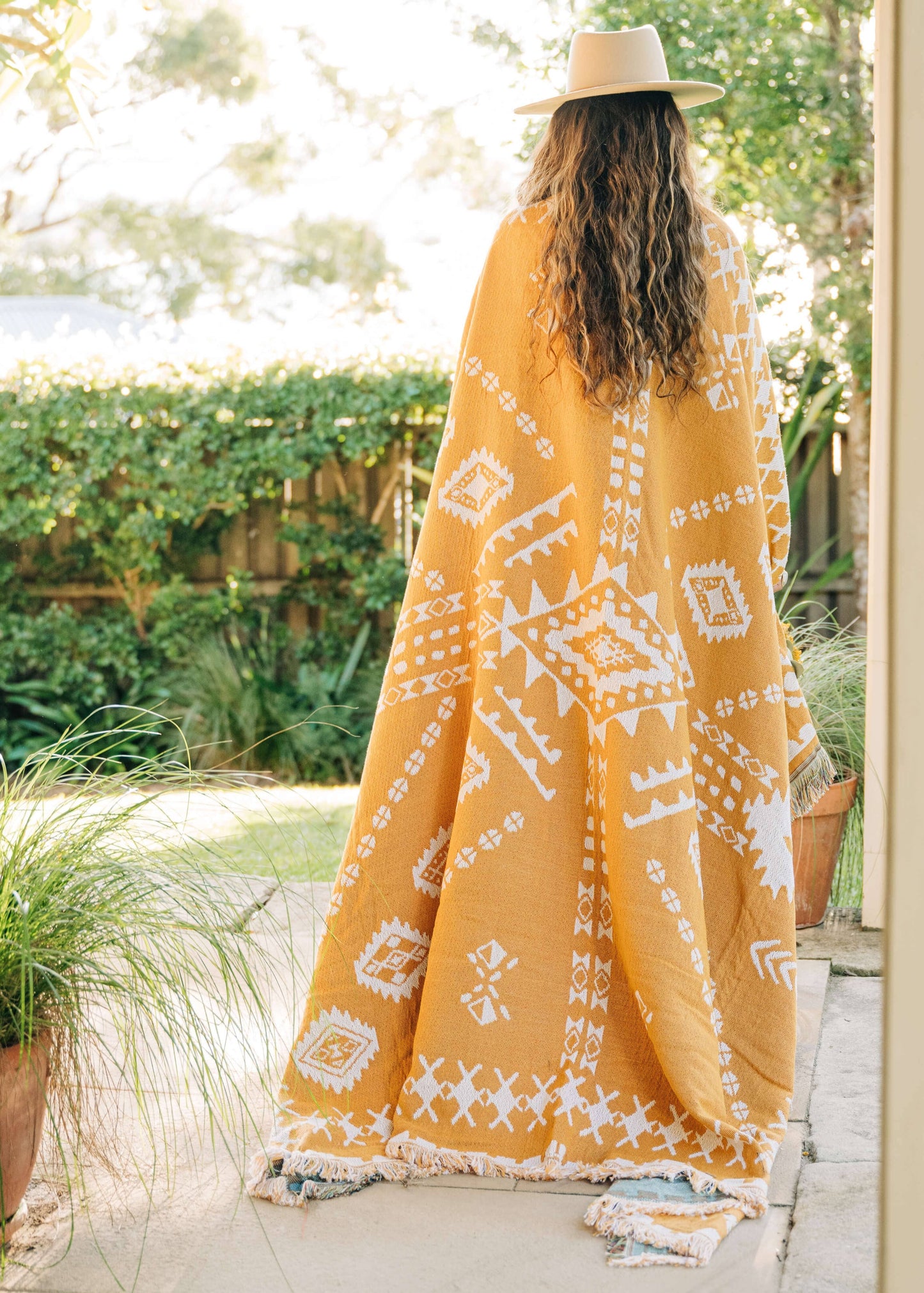 HENDEER - 'Good Day Sunshine' Woven Picnic Rug/Throw: Regular 130x160cm