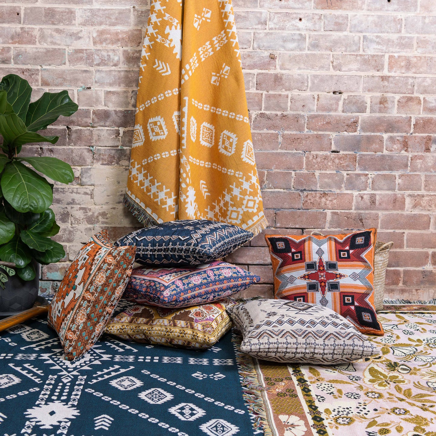 HENDEER - 'Good Day Sunshine' Woven Picnic Rug/Throw: Large 170x200cm