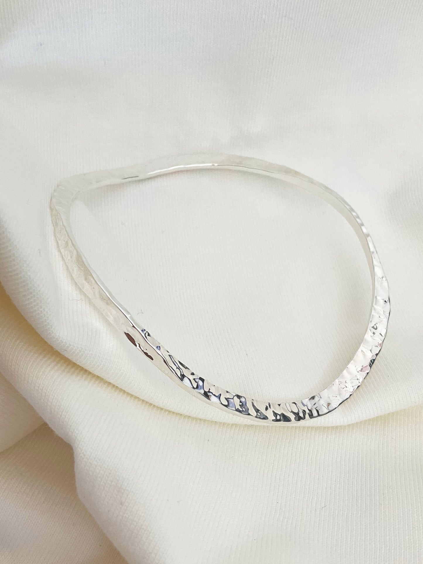 Isabella Bangle - 925 Silver