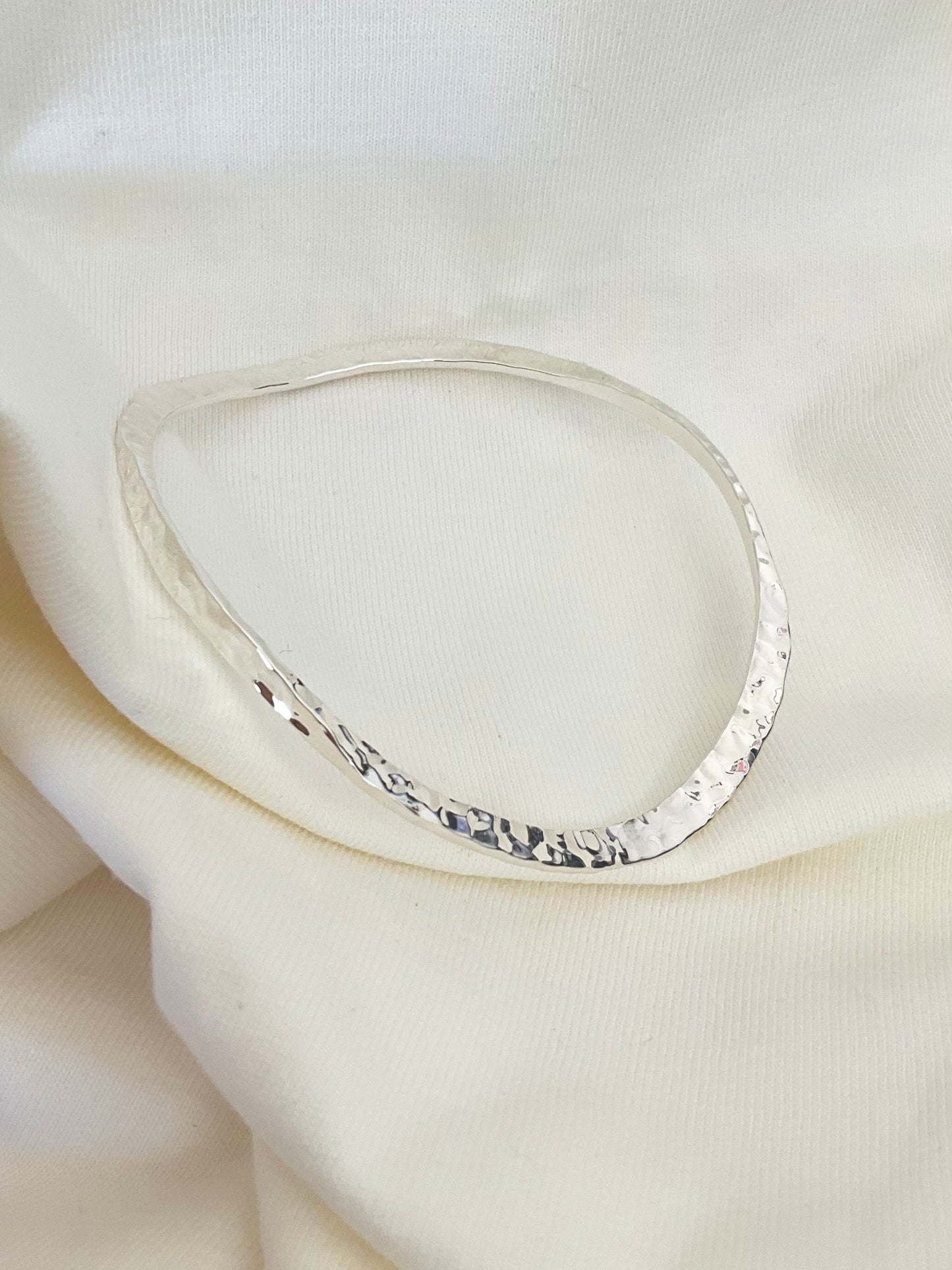 Isabella Bangle - 925 Silver