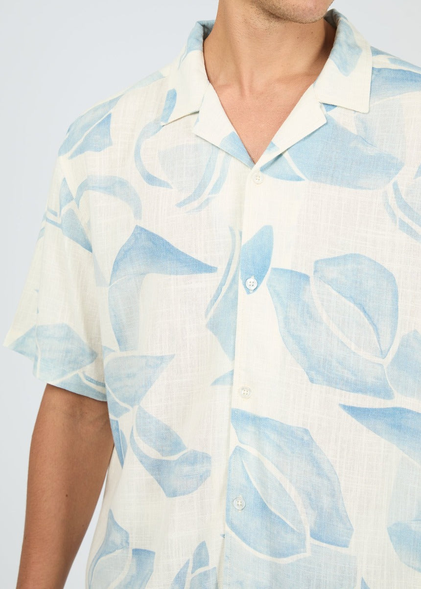 Jones SS Shirt in Multi by Silent Theory, close up of the fabric