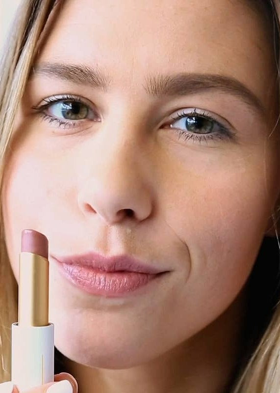 Lip Nourish Lipstick - Tea Rose