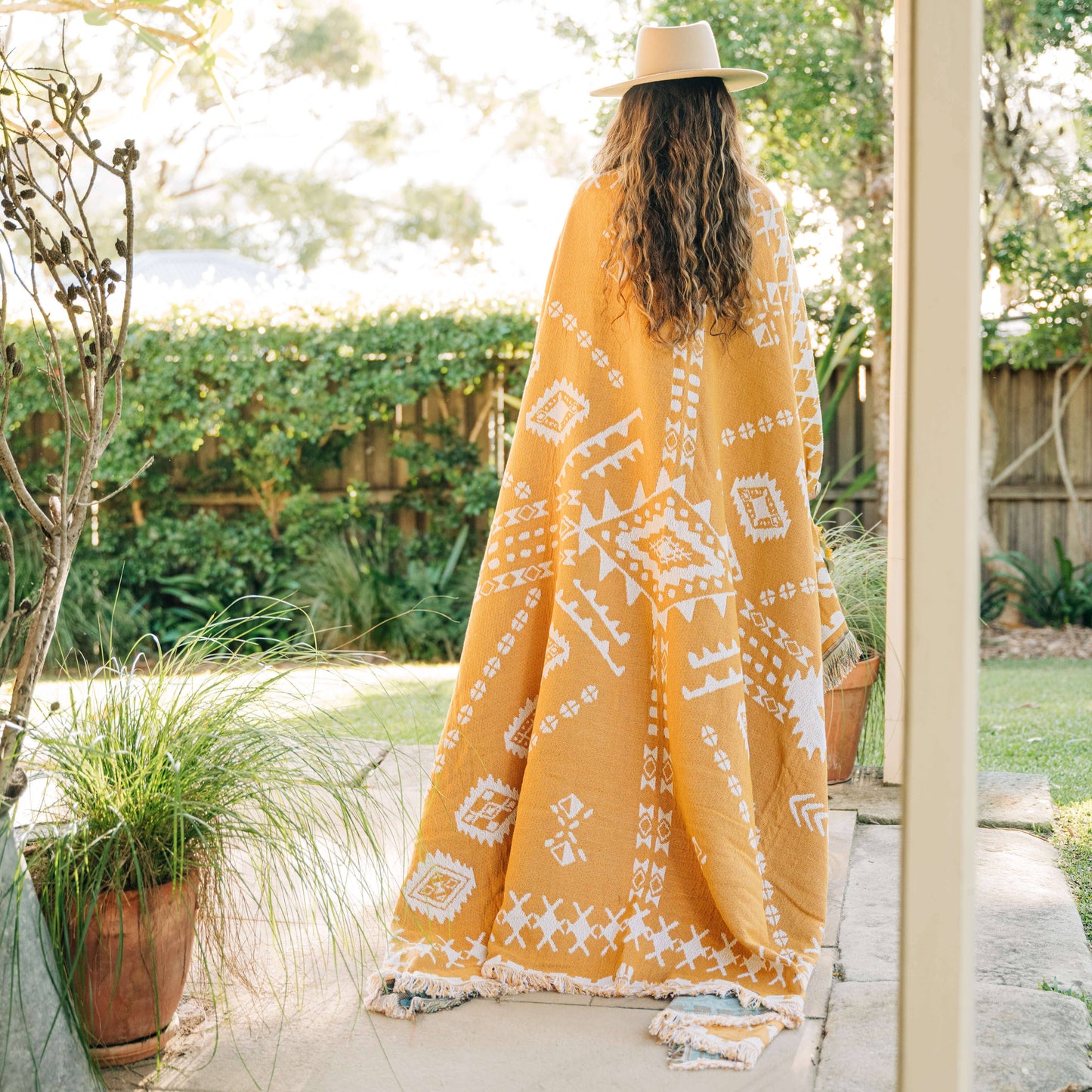 HENDEER - 'Good Day Sunshine' Woven Picnic Rug/Throw: Large 170x200cm