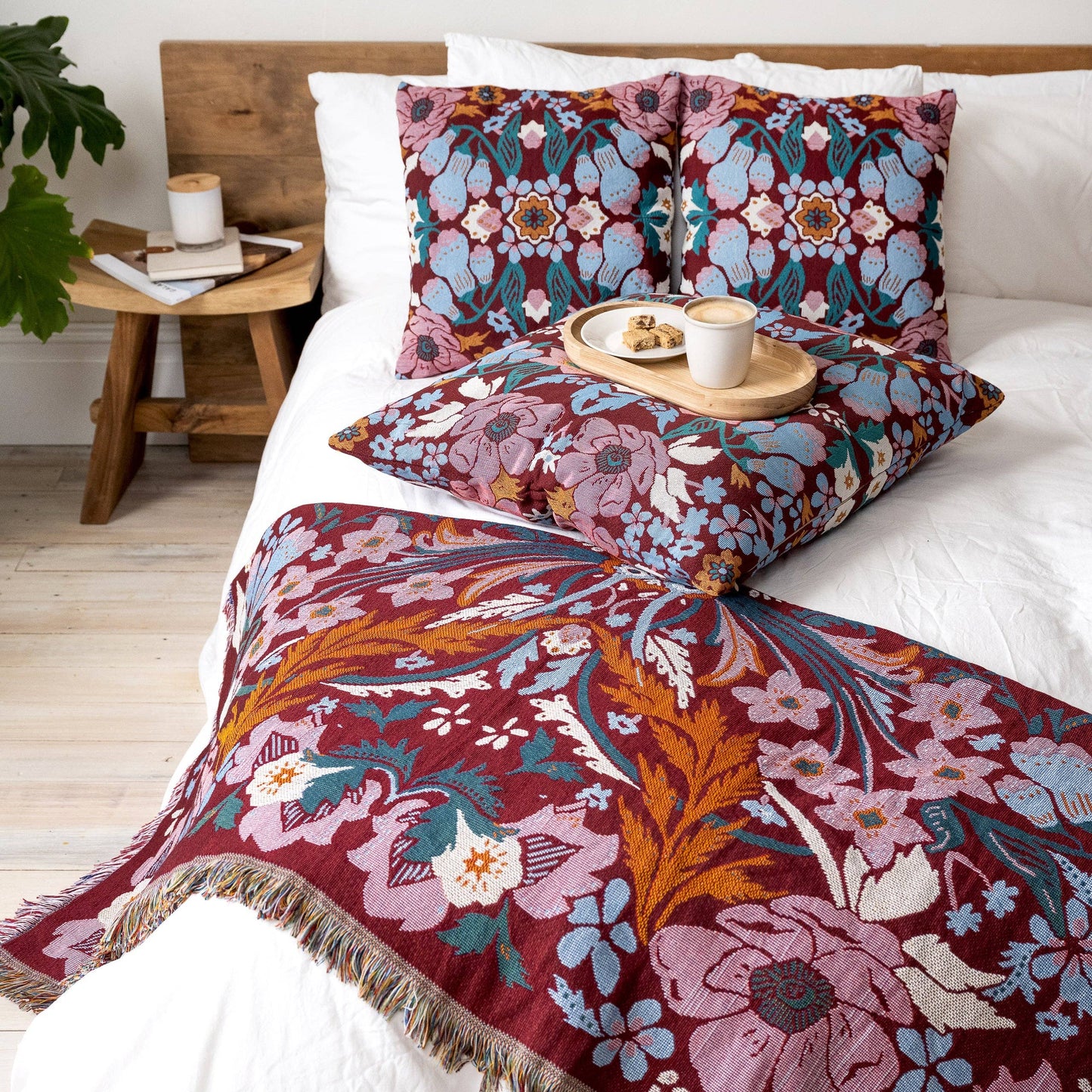 HENDEER - 'Magical Mystery' Woven Picnic Rug/Throw: Regular 130x160cm
