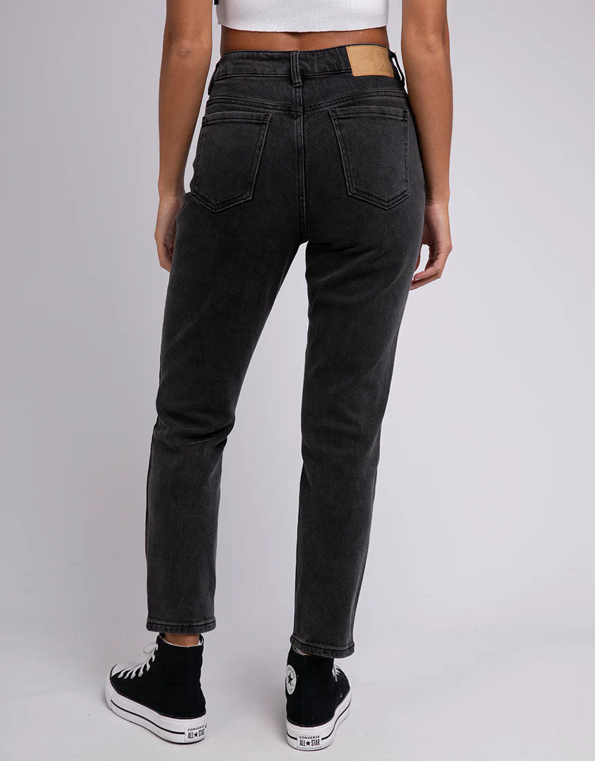 Monica Mom Jean - Washed Black