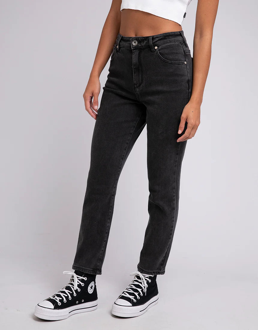 Monica Mom Jean - Washed Black