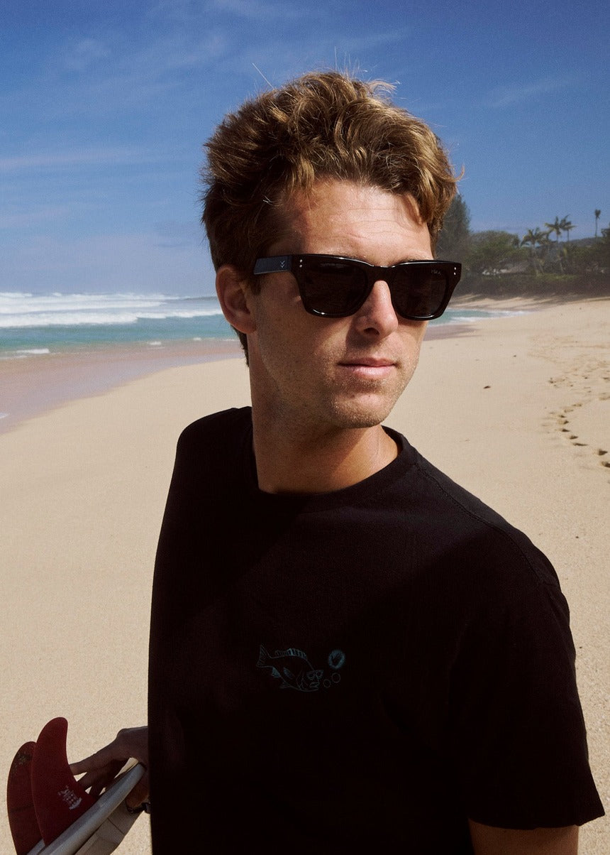 I-SEA Milo sunglasses, black frame with smoke polarised lens