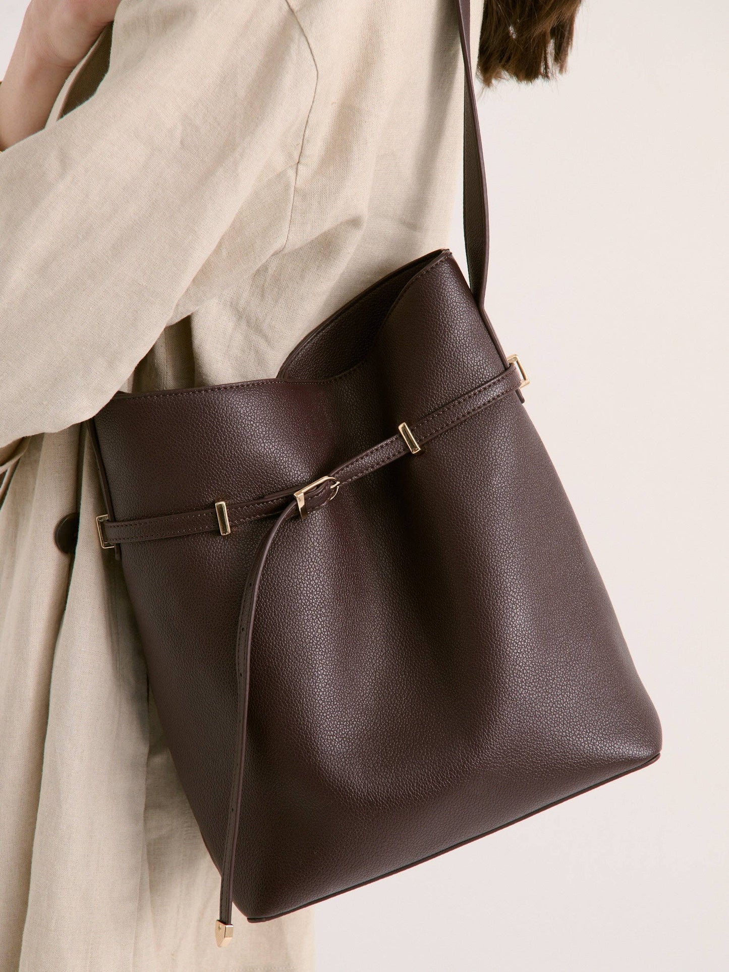 Angels Whisper Accessories - Leonie Belt Bucket Bag in Brown