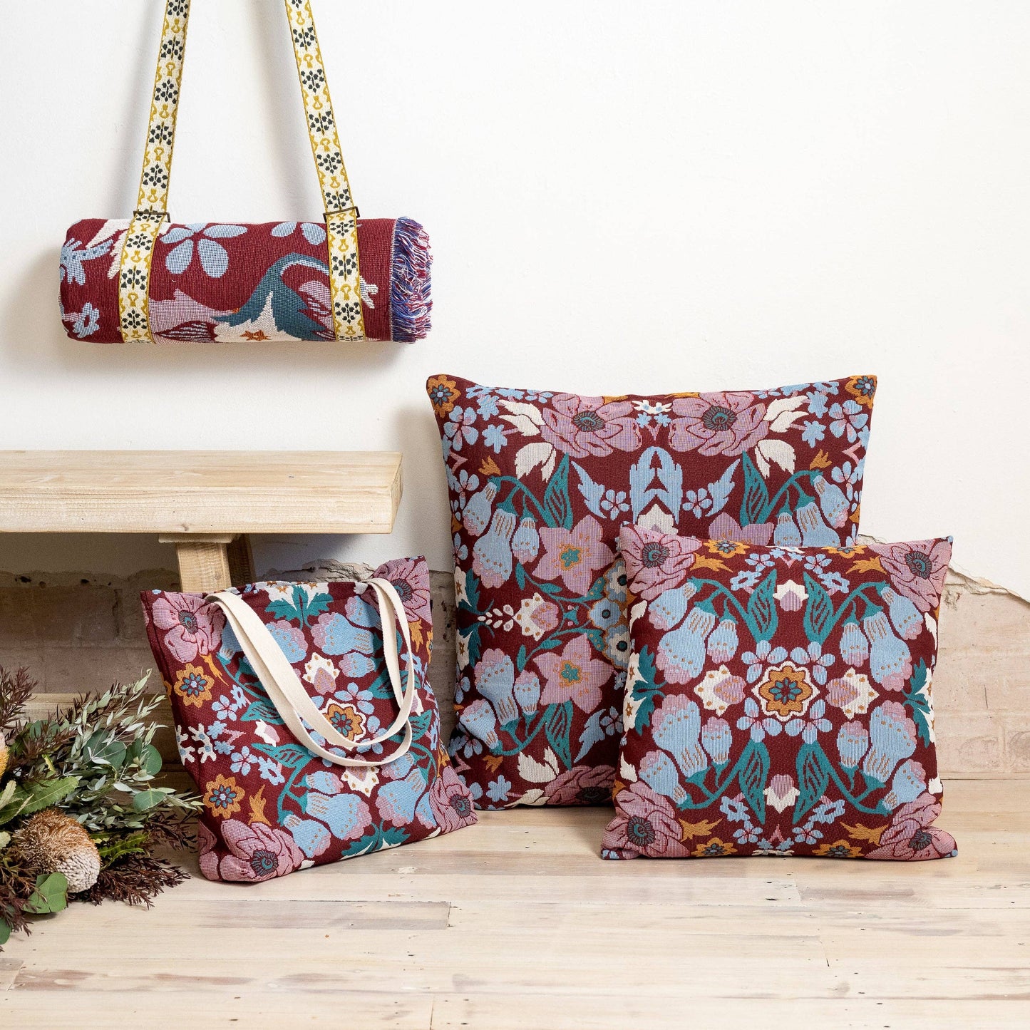 HENDEER - 'Magical Mystery' Woven Picnic Rug/Throw: Regular 130x160cm