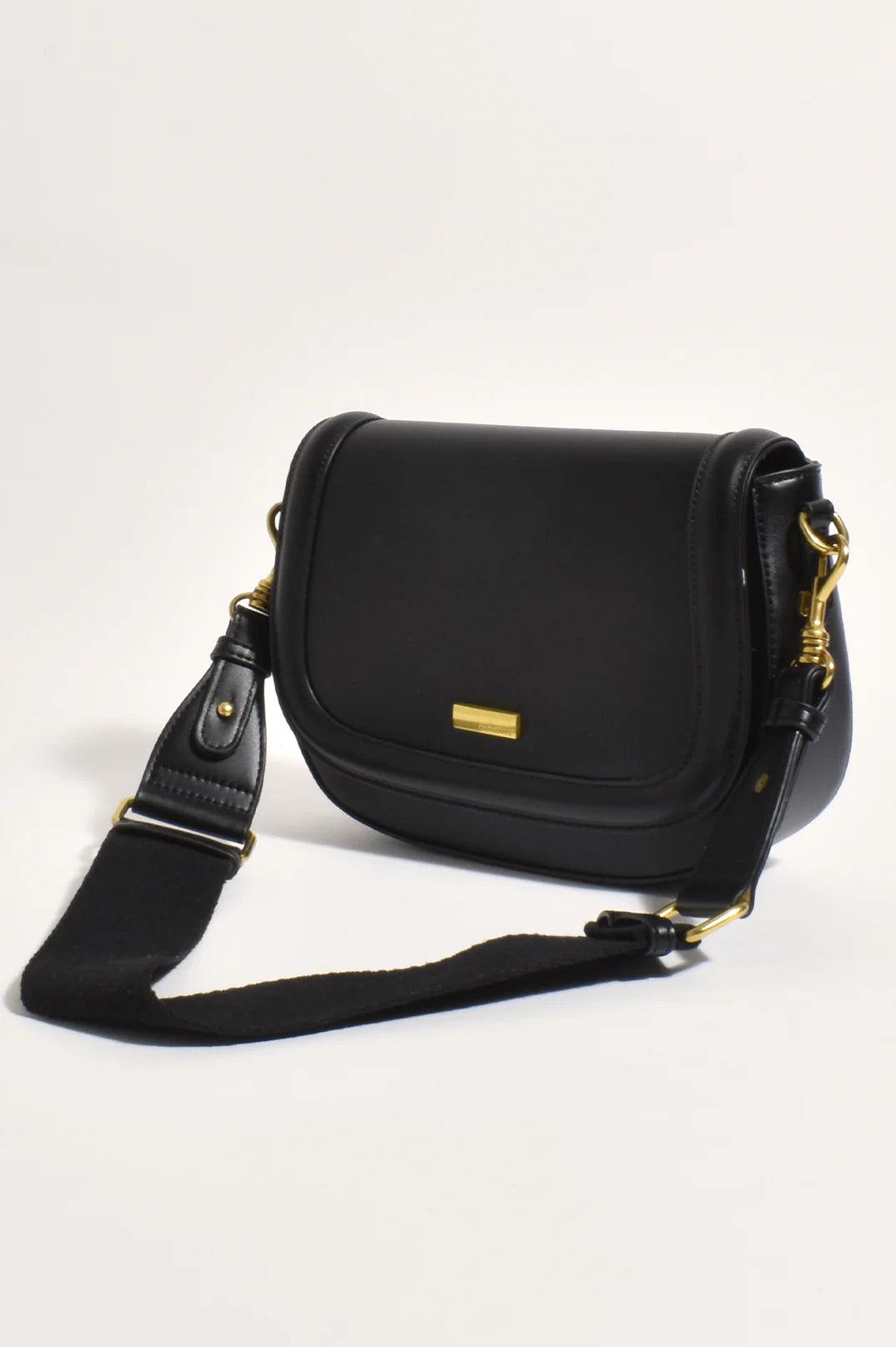 Lulu Saddle Strap Bag - Black
