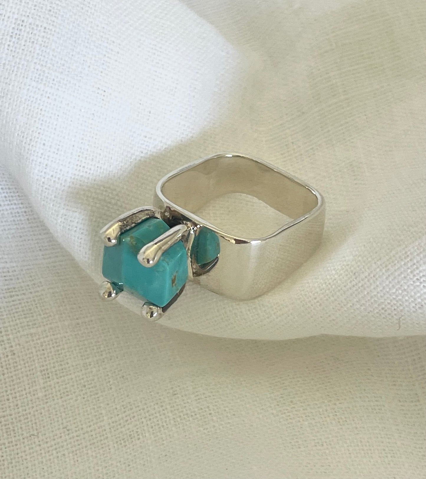 Hola Bella Turquoise Ring