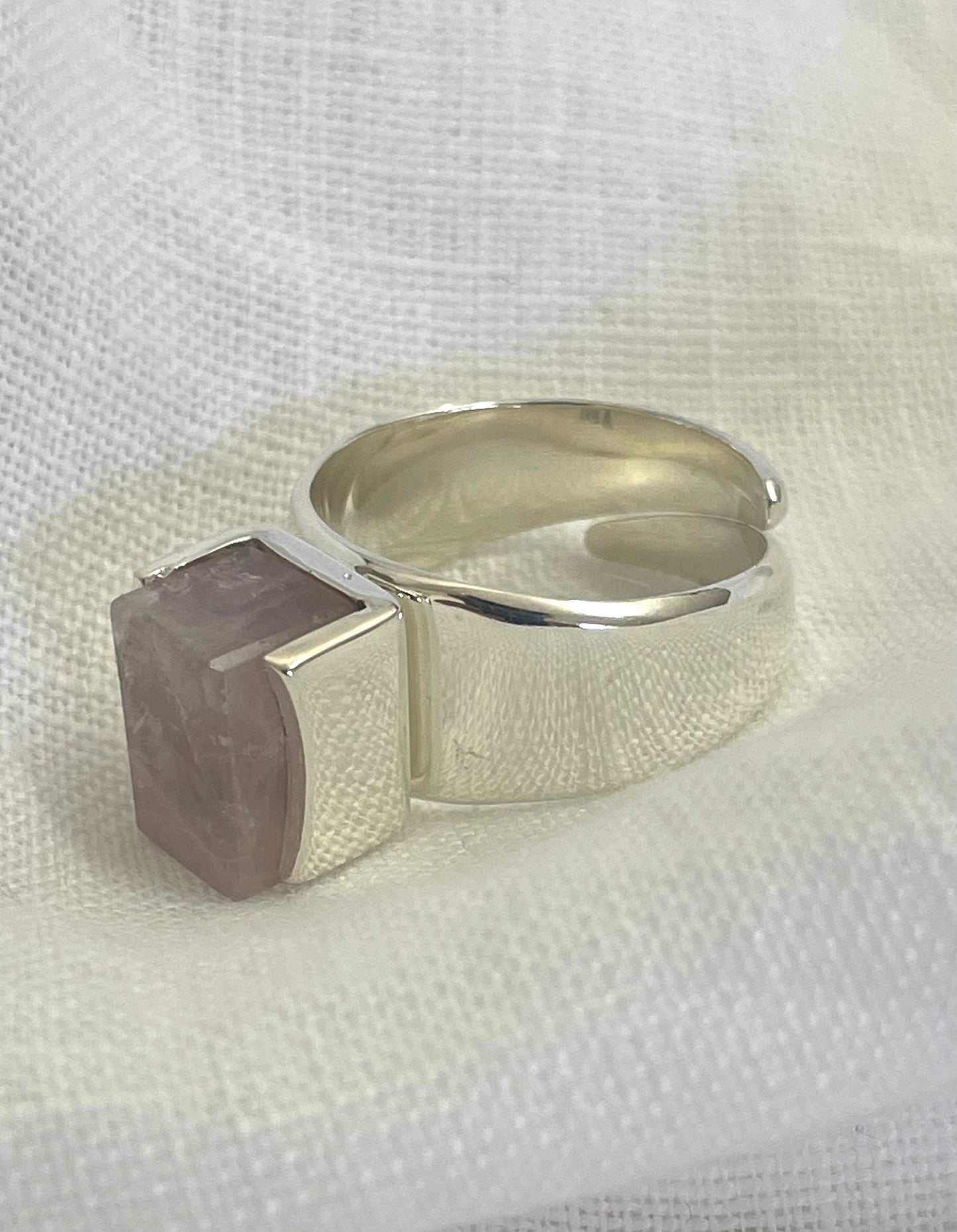 Hola Bella Rose Quartz Ring