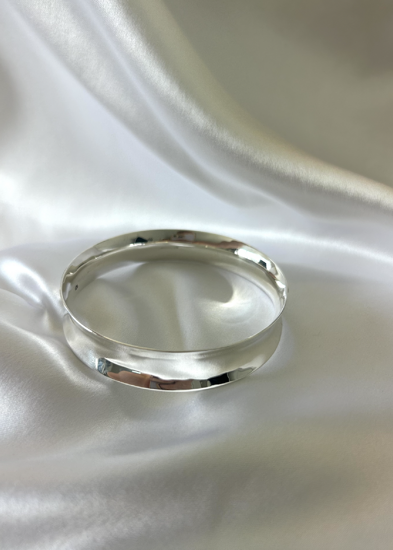 Hundida Bangle