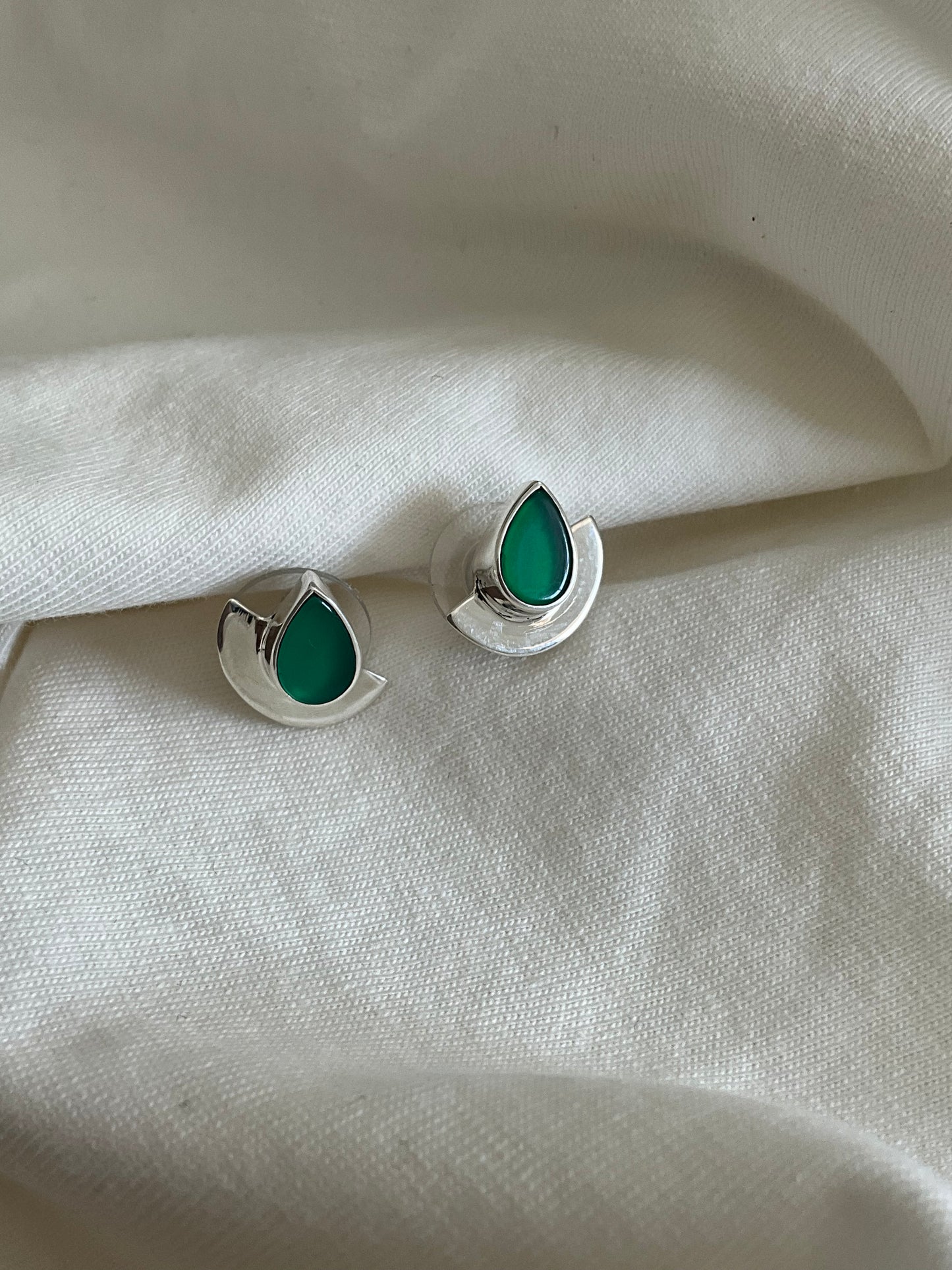 Kiri Earrings - Green Onyx & 925 Silver