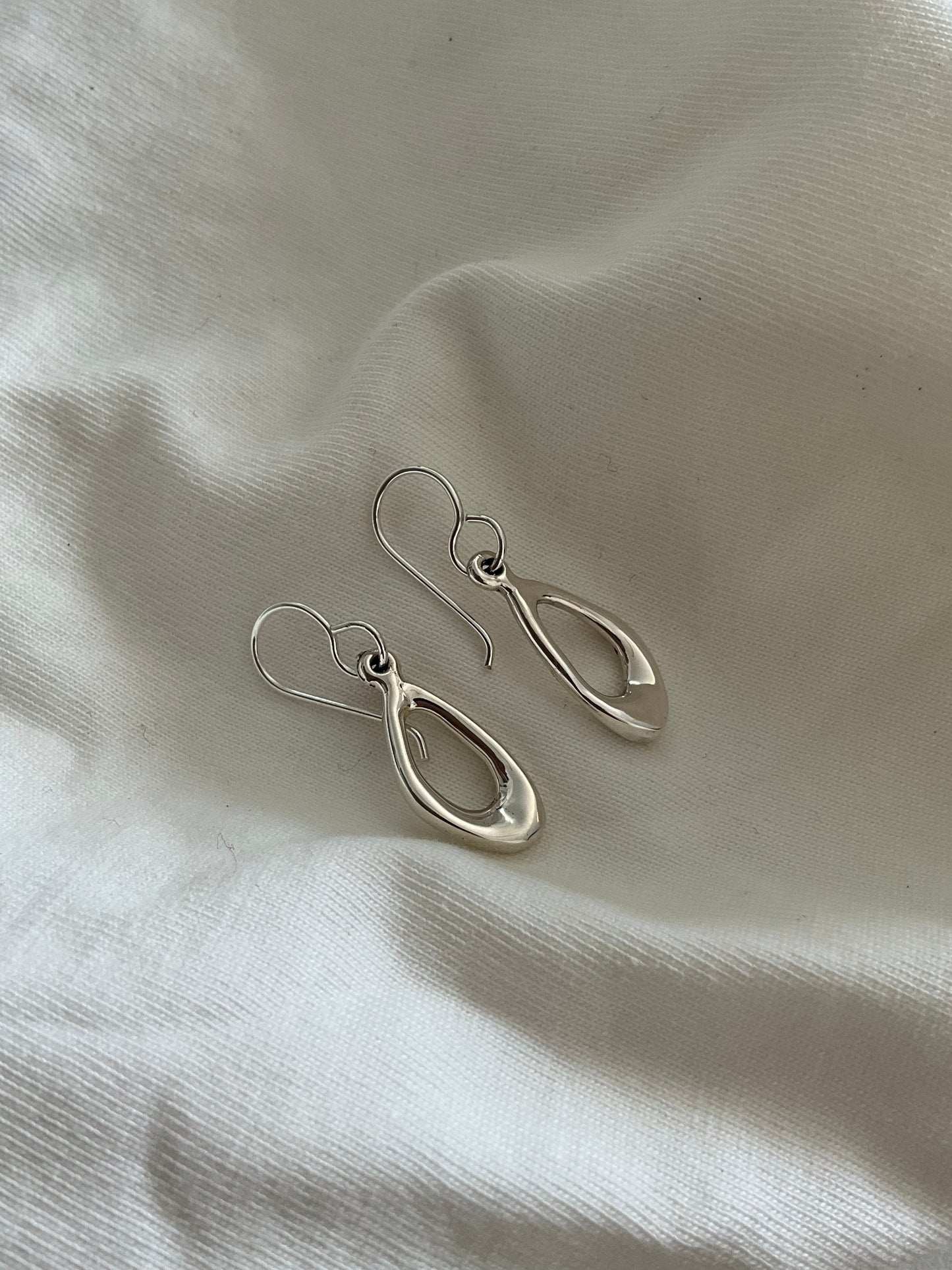 Tiare Earrings - 925 Silver