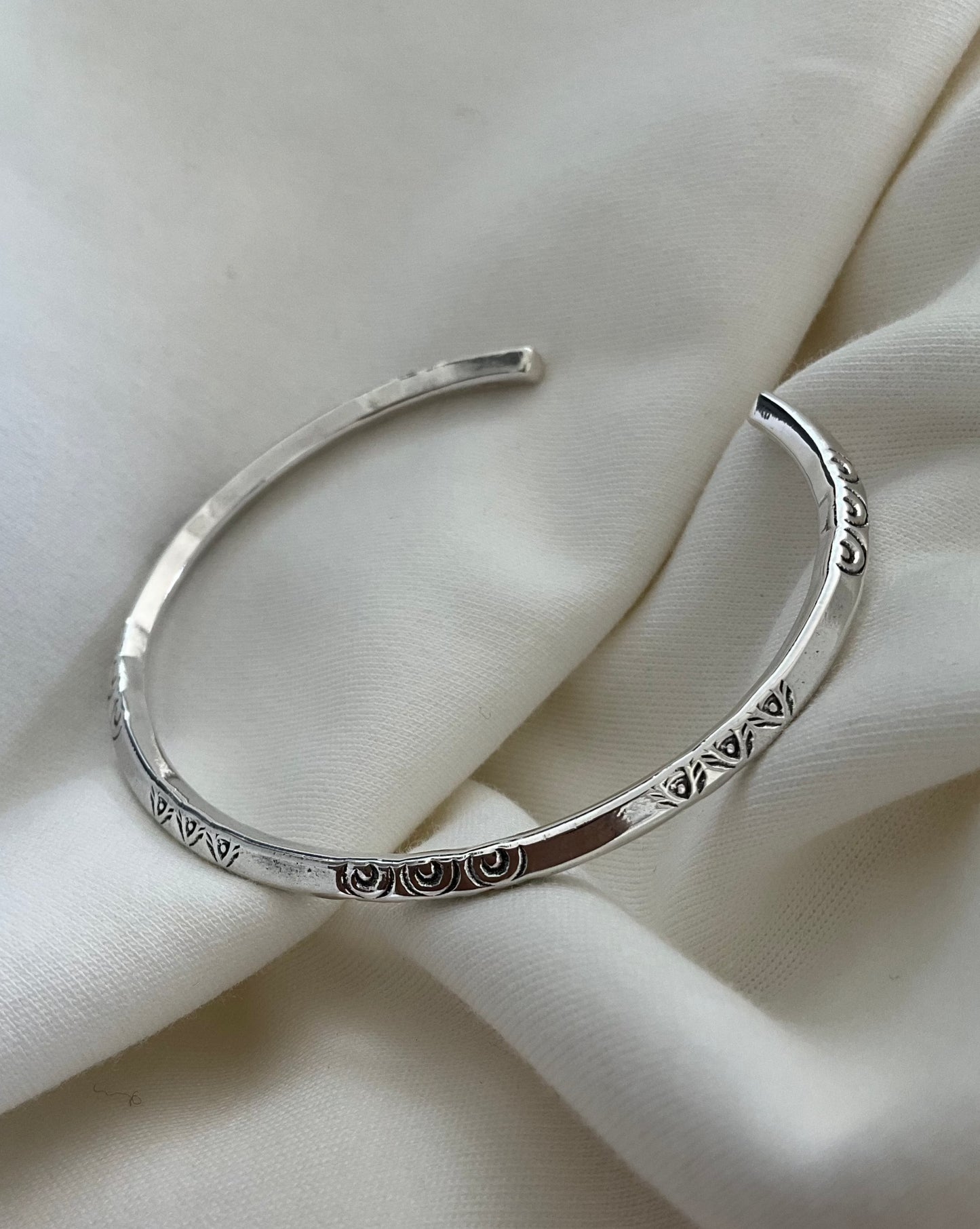 Pretoria Bangle - 925 Silver