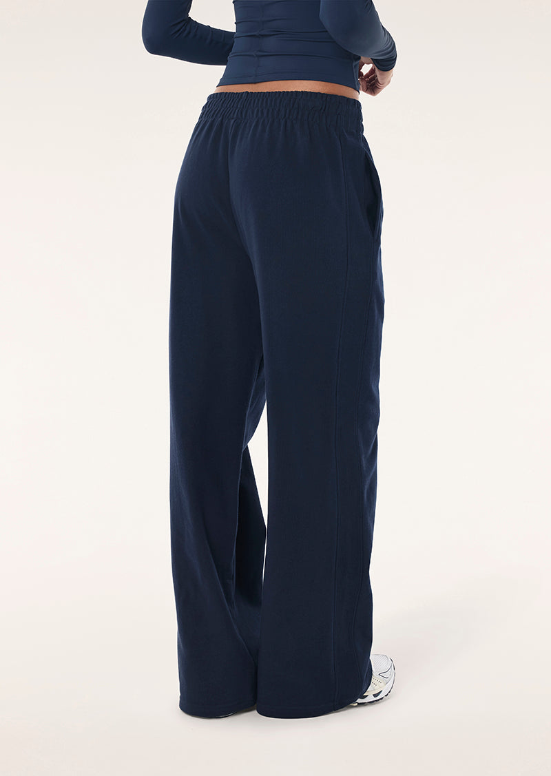 Legacy Trackpant - Dark Navy 6