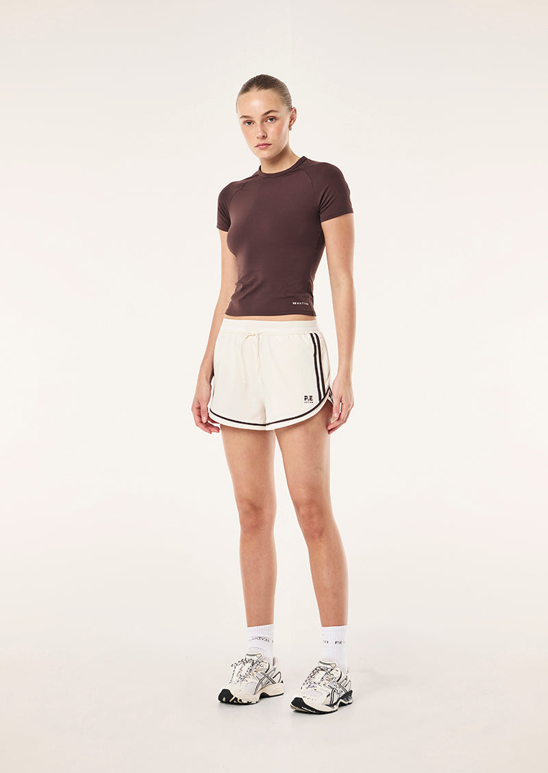 Linear Short - Whisper White/Fudge