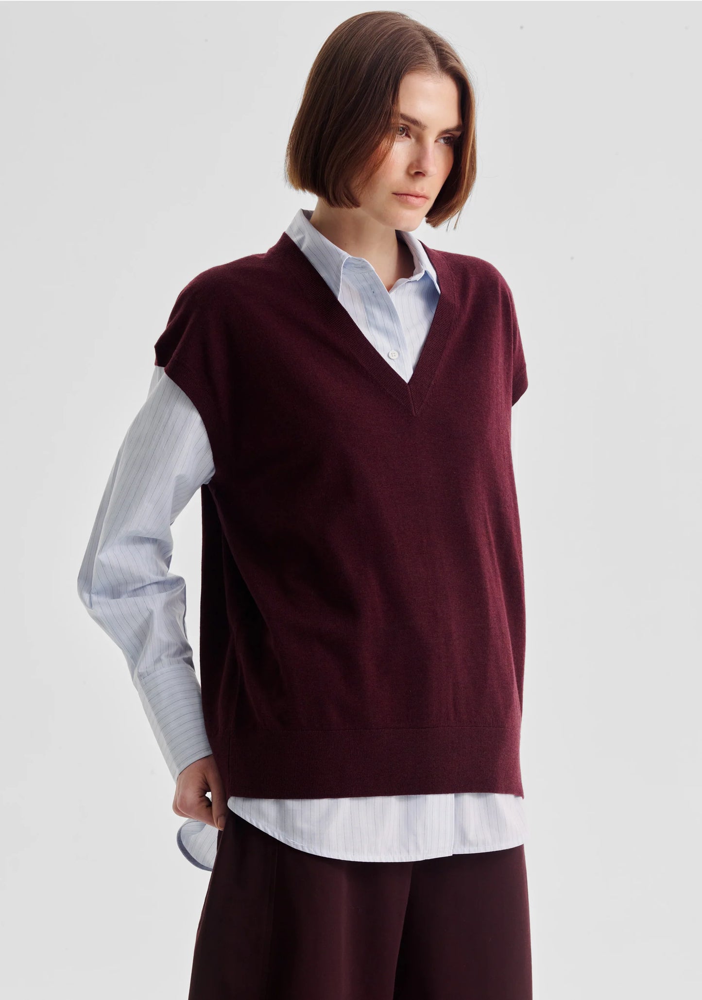 Oxford Merino Knit Vest - Pinot