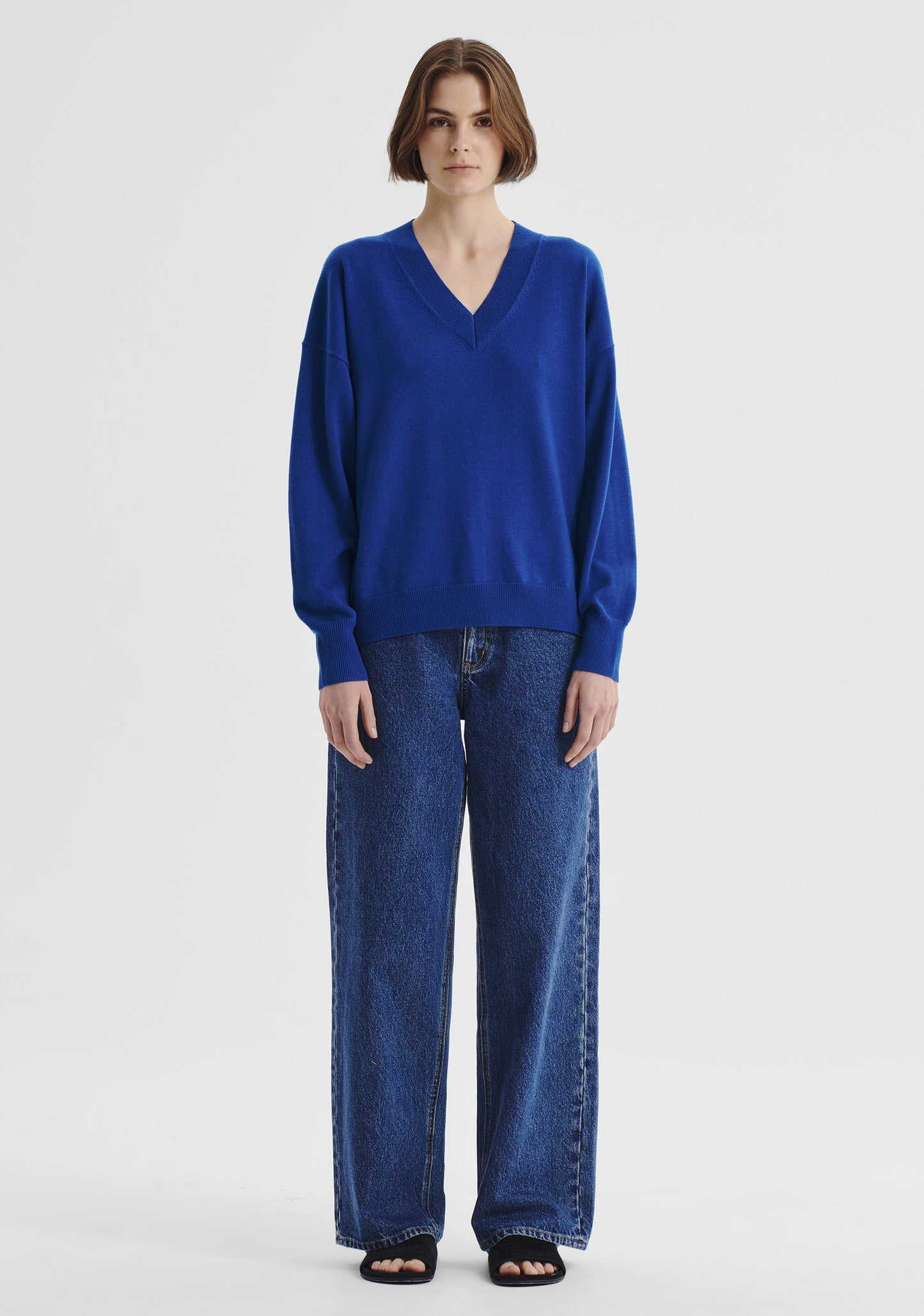 Payton V-Neck Merino Knit Pullover - Cobalt
