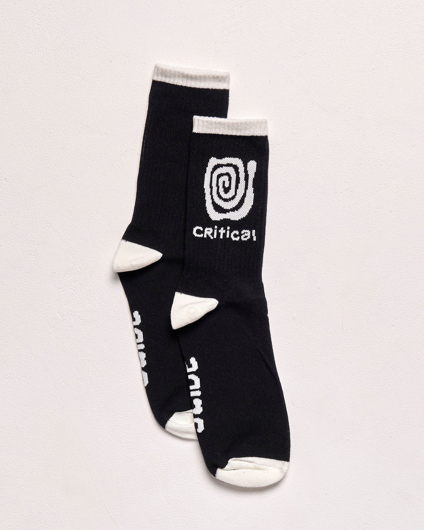 Desire 2PK Socks - Black and White