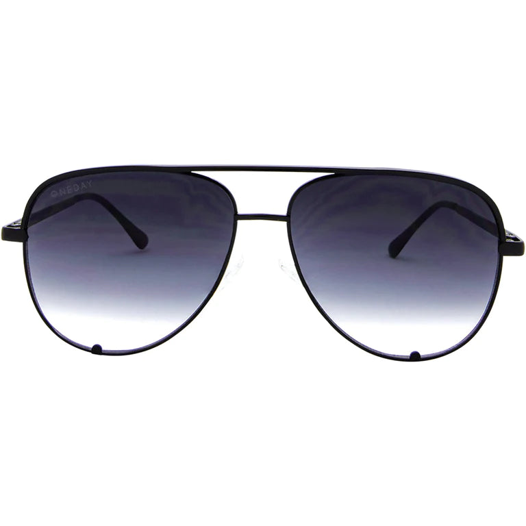 Air Heart Polarised Sunglass - Smoke