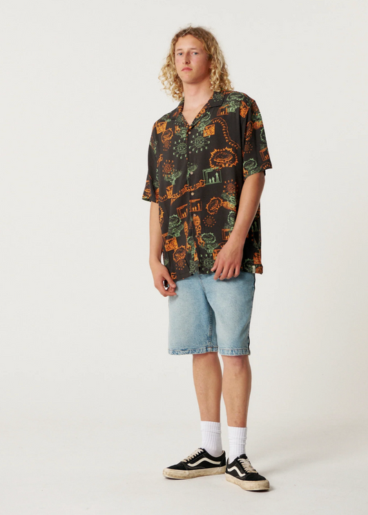 Madness Resort Shirt - Black