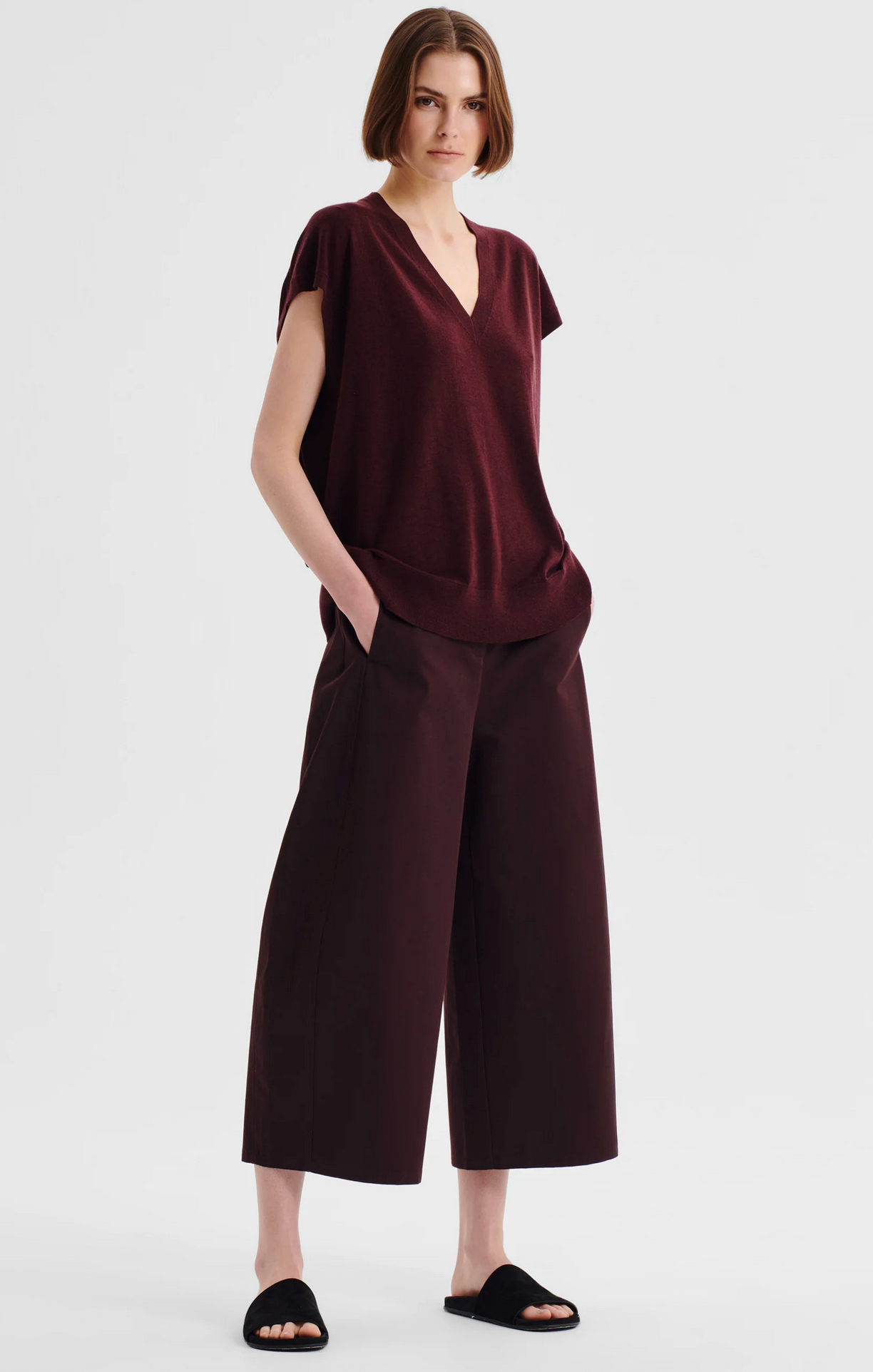 Oxford Merino Knit Vest - Pinot