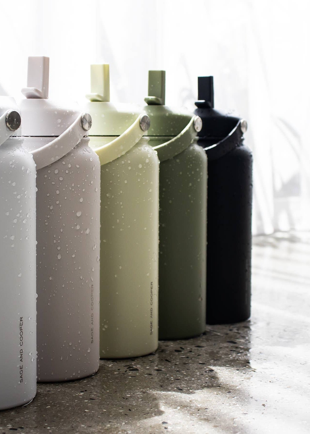 Sage & Cooper - The Sage & Cooper Insulated Drink Bottle: White / 1 Litre