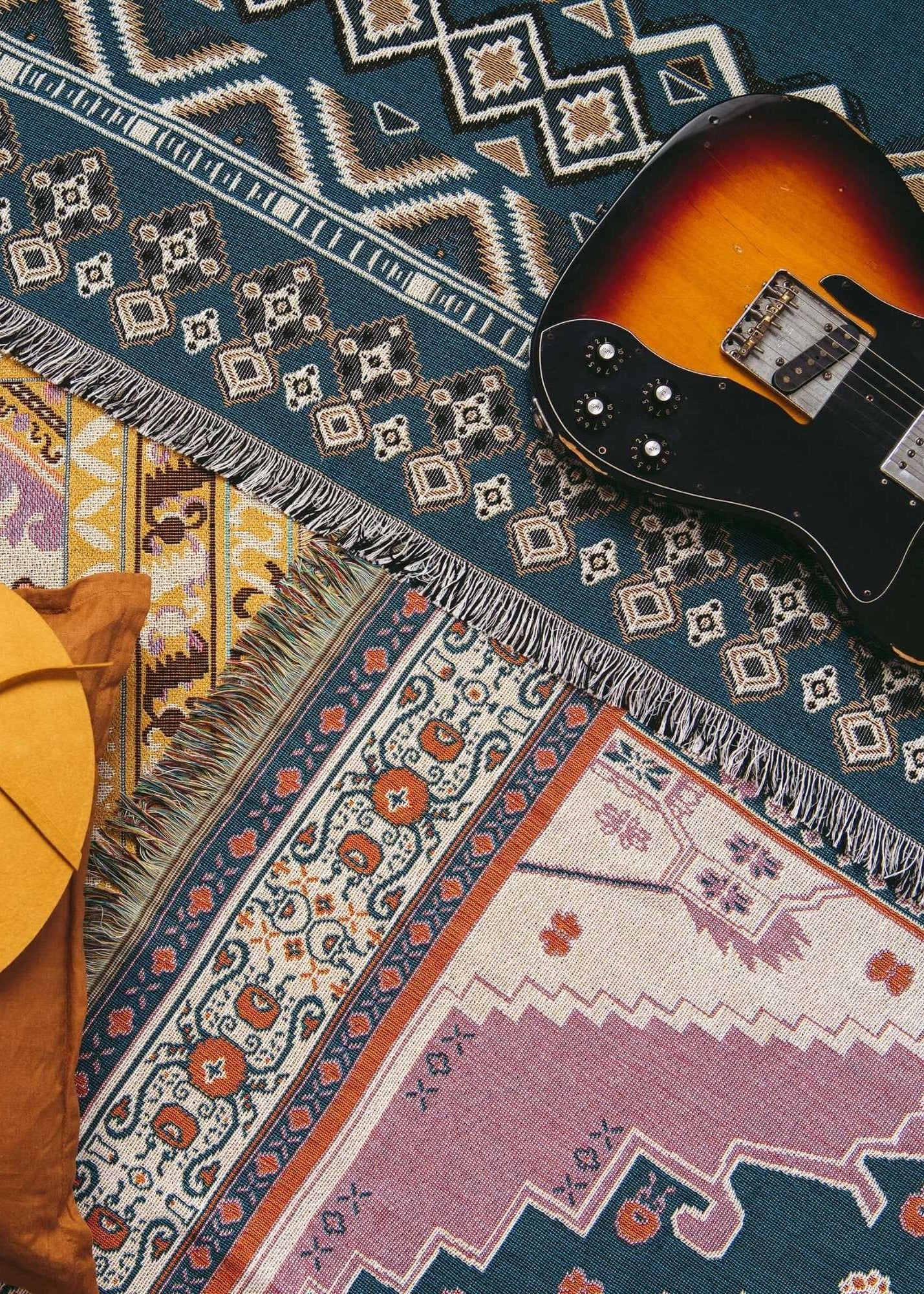 HENDEER - 'Let It Be' Woven Picnic Rug/Throw: Regular 130x160cm