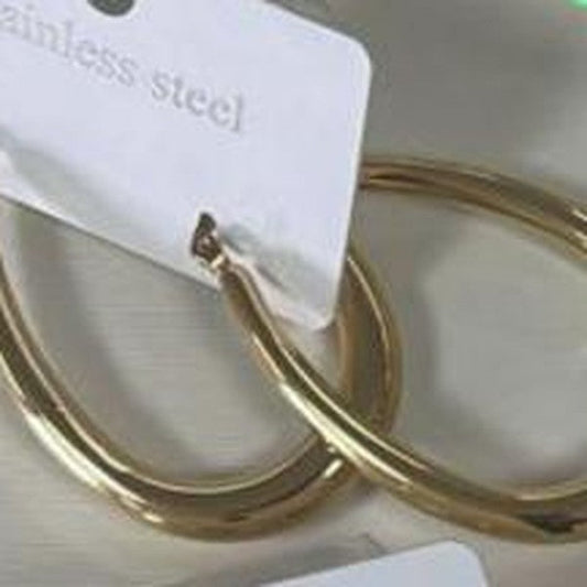 Oval Hoop Earrings - Gold