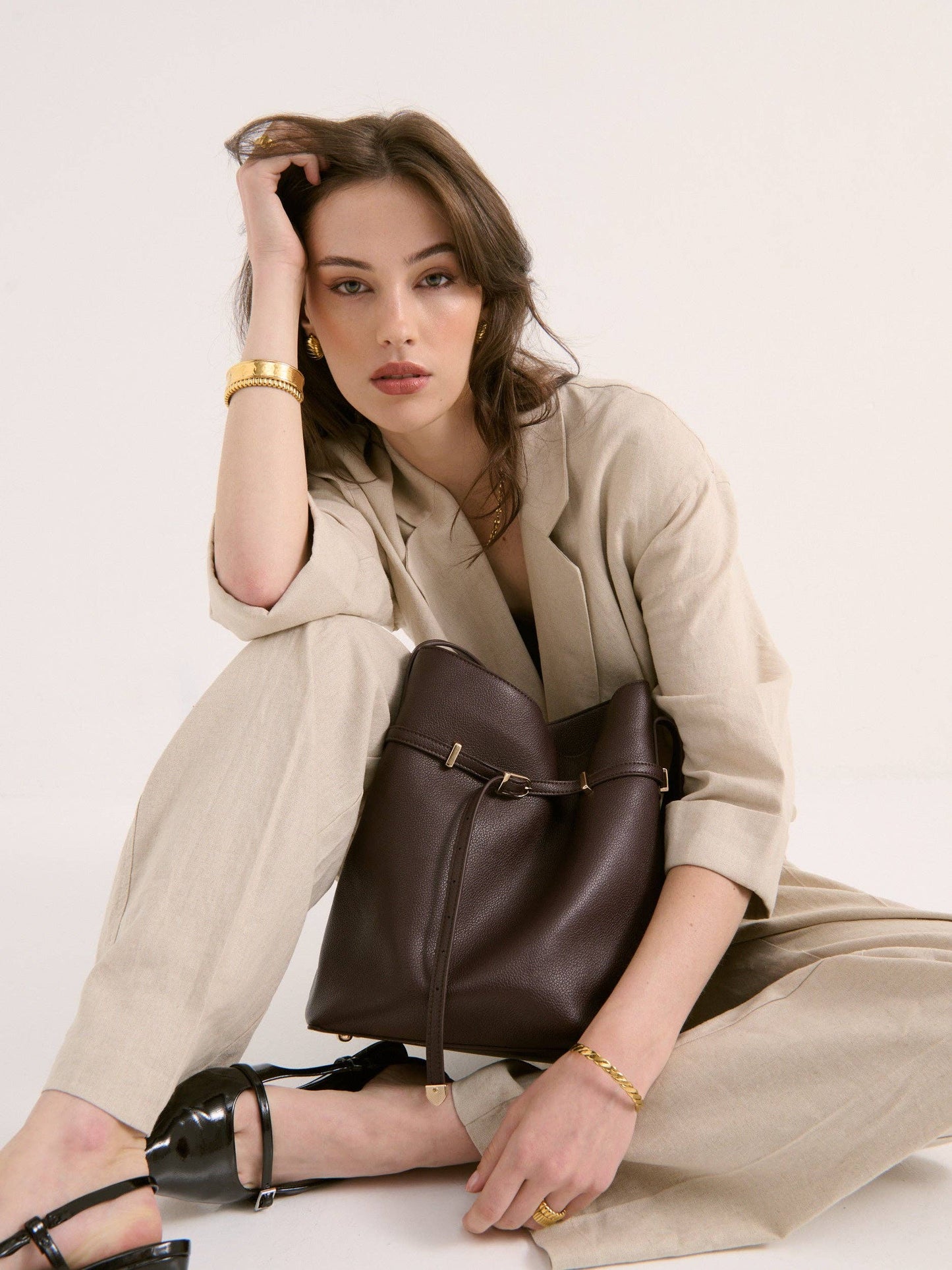 Angels Whisper Accessories - Leonie Belt Bucket Bag in Brown