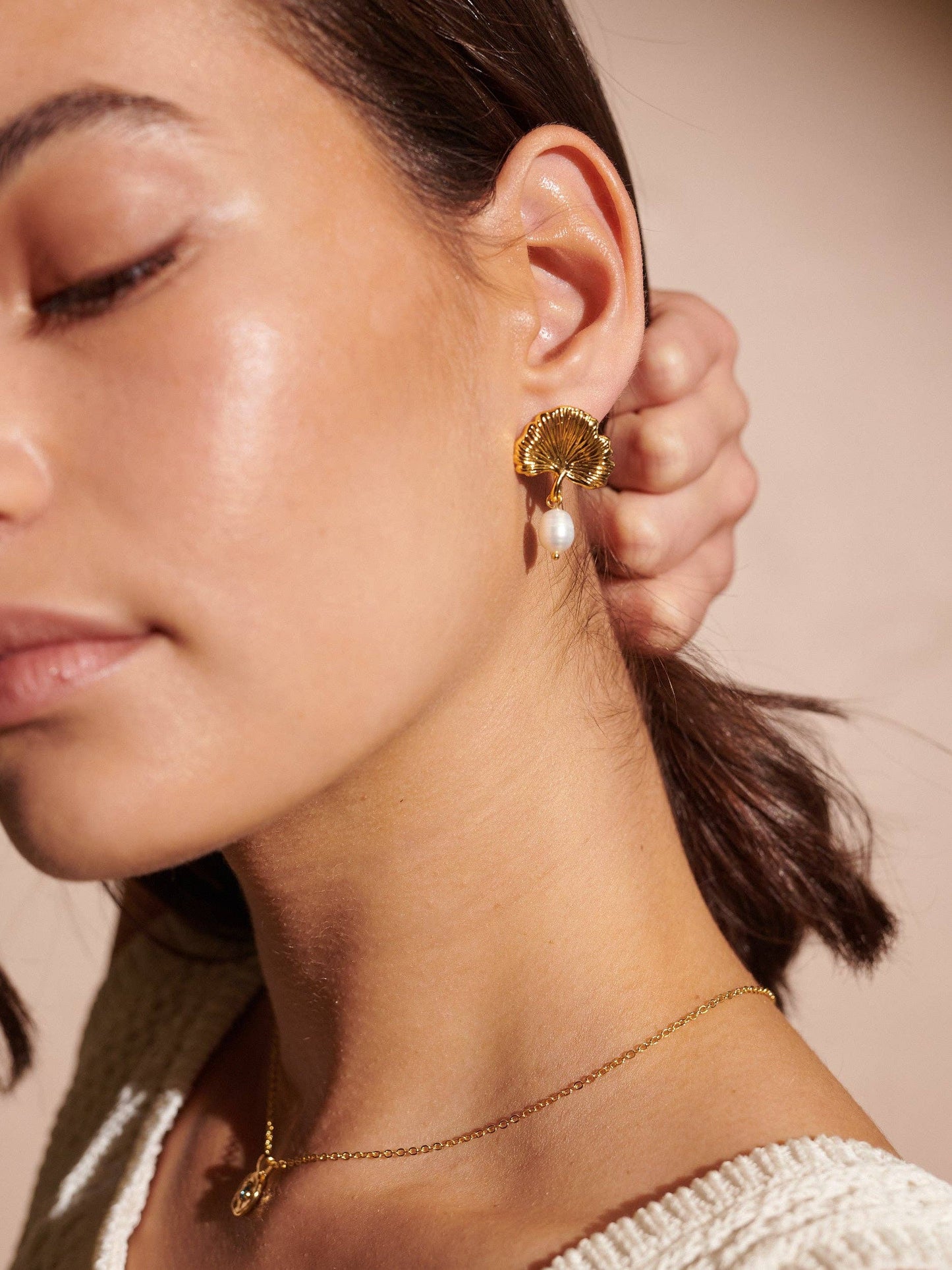 Leaf Pearl Earrings - 18K Gold Pleated