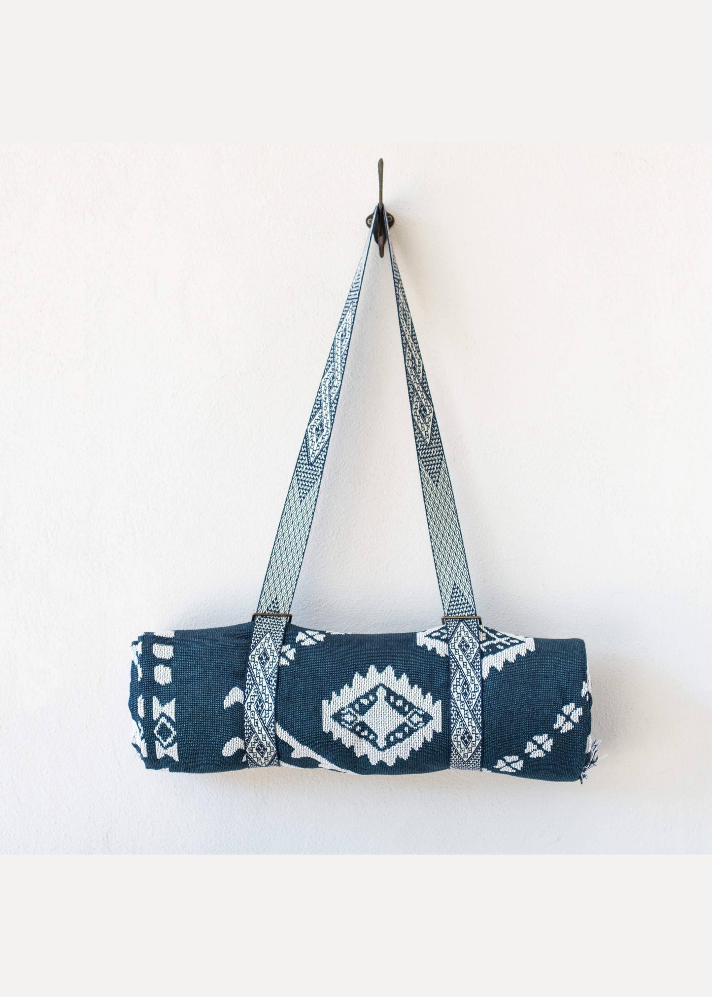 HENDEER - 'Blue Moon' Woven Picnic Rug/Throw: Large 170x200cm